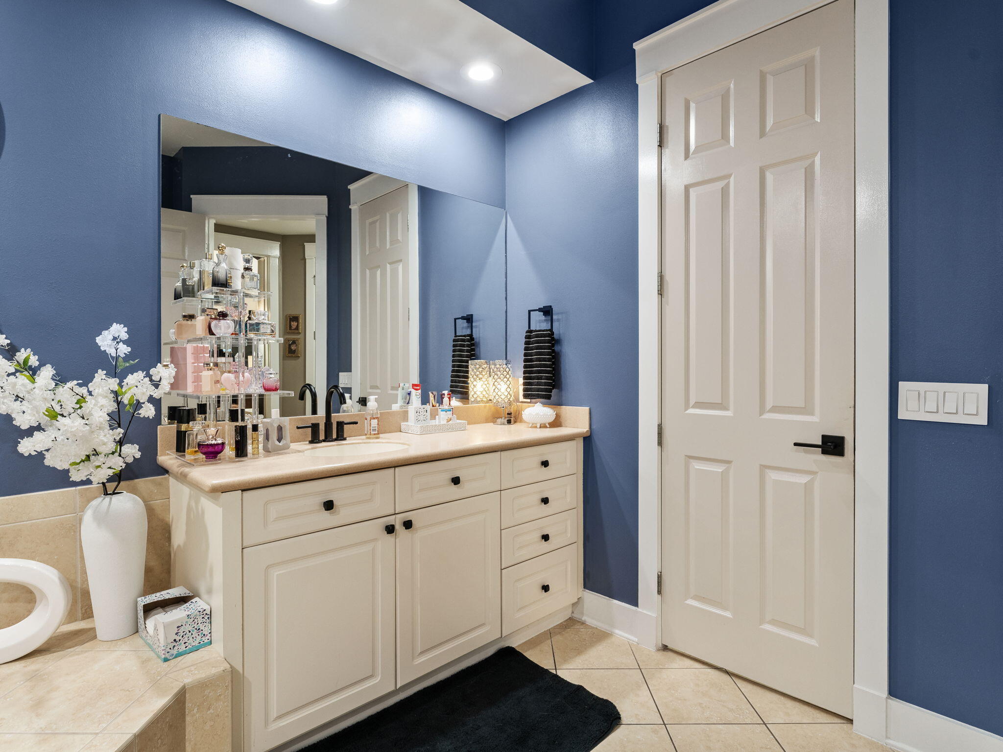 REGATTA BAY GOLF VILLAS - Residential