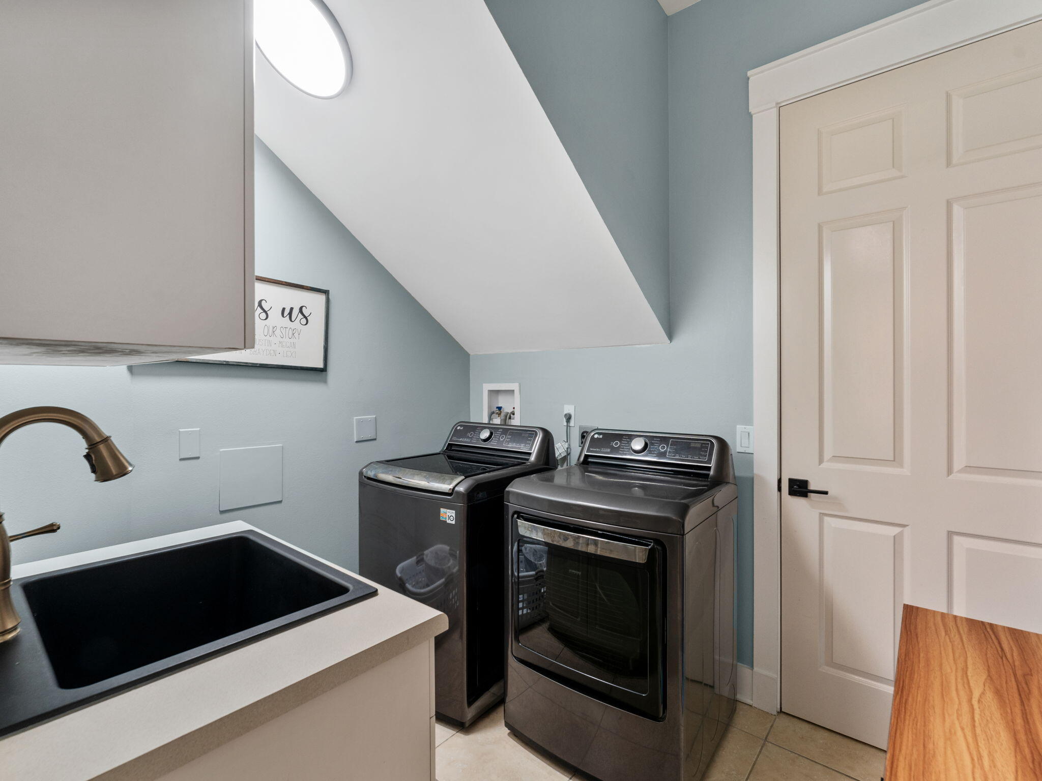 REGATTA BAY GOLF VILLAS - Residential