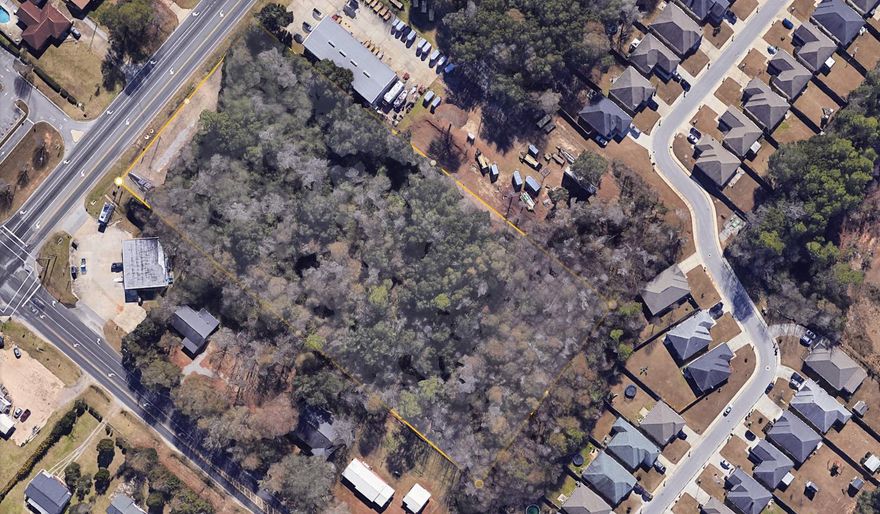 Versatile lot near corner of Saufley Field Road and N Blue Angel Pkwy zoned High Density Mixed Use (HDMU). 4.41 acres gives you a lot of potential and room to work with. Currently hosts a billboard with active income that conveys with the property.