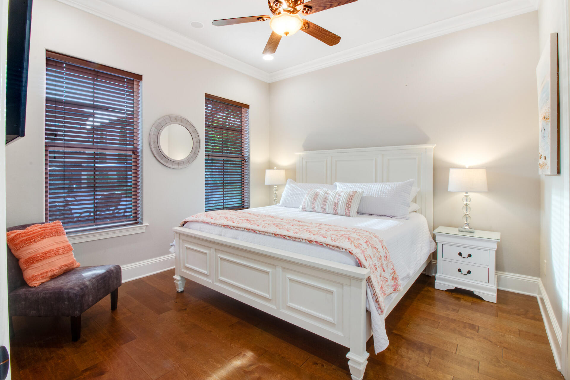 Villa Lago - Residential