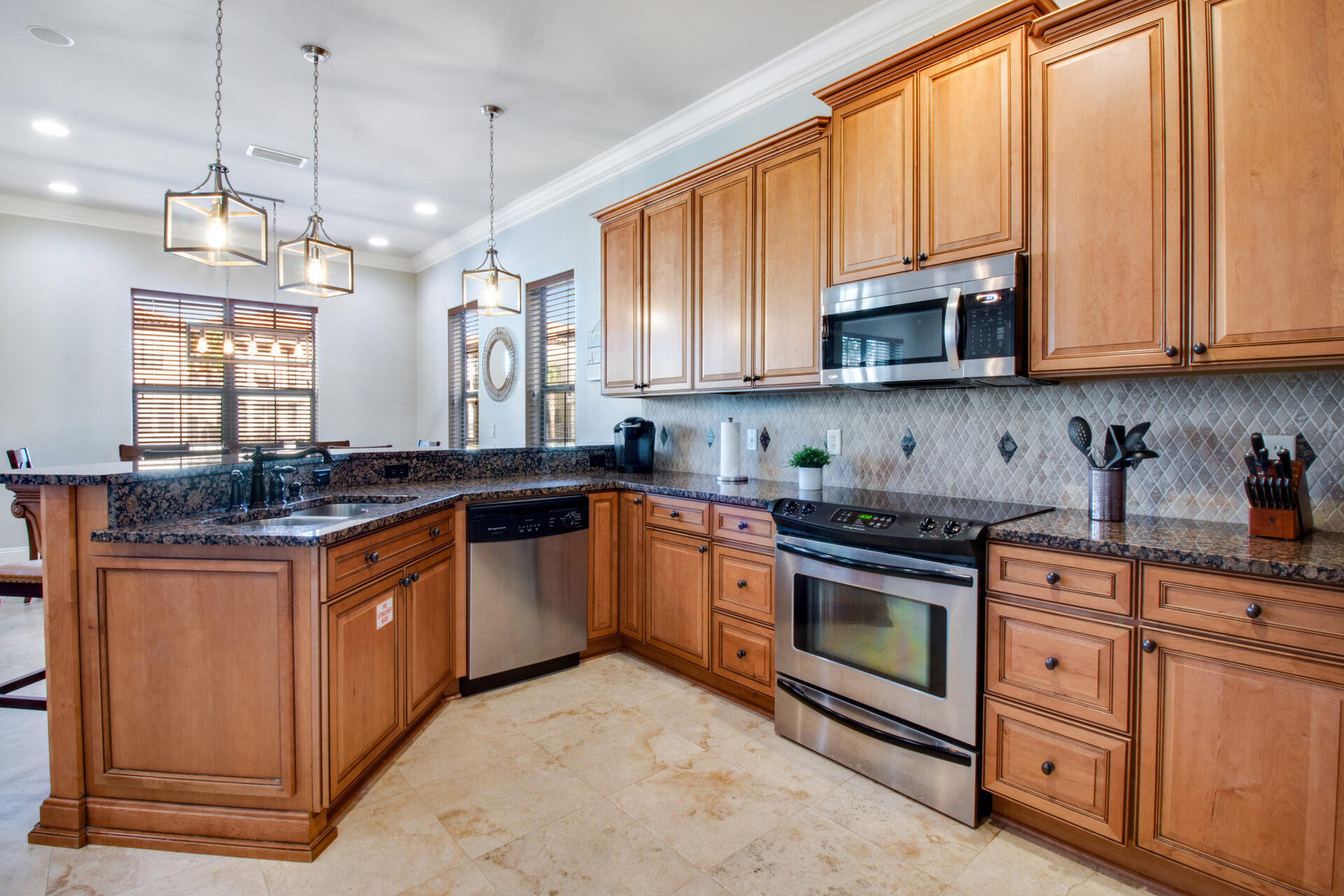 Villa Lago - Residential