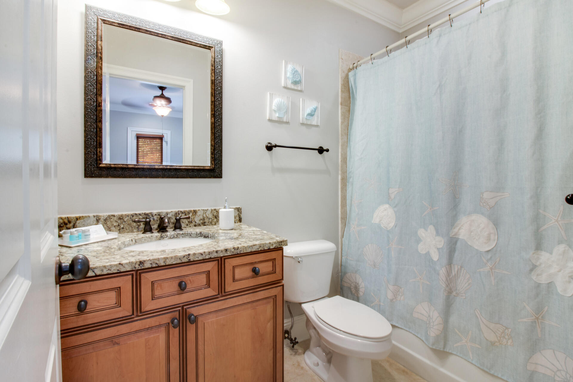 Villa Lago - Residential