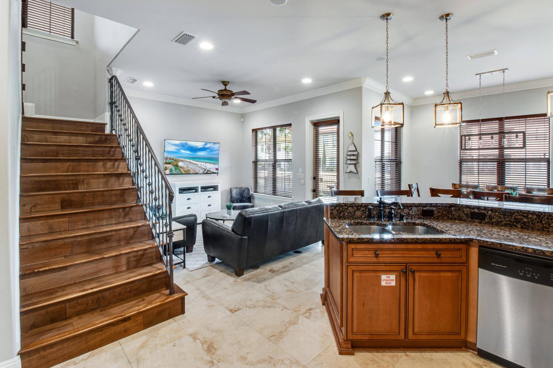 Villa Lago - Residential