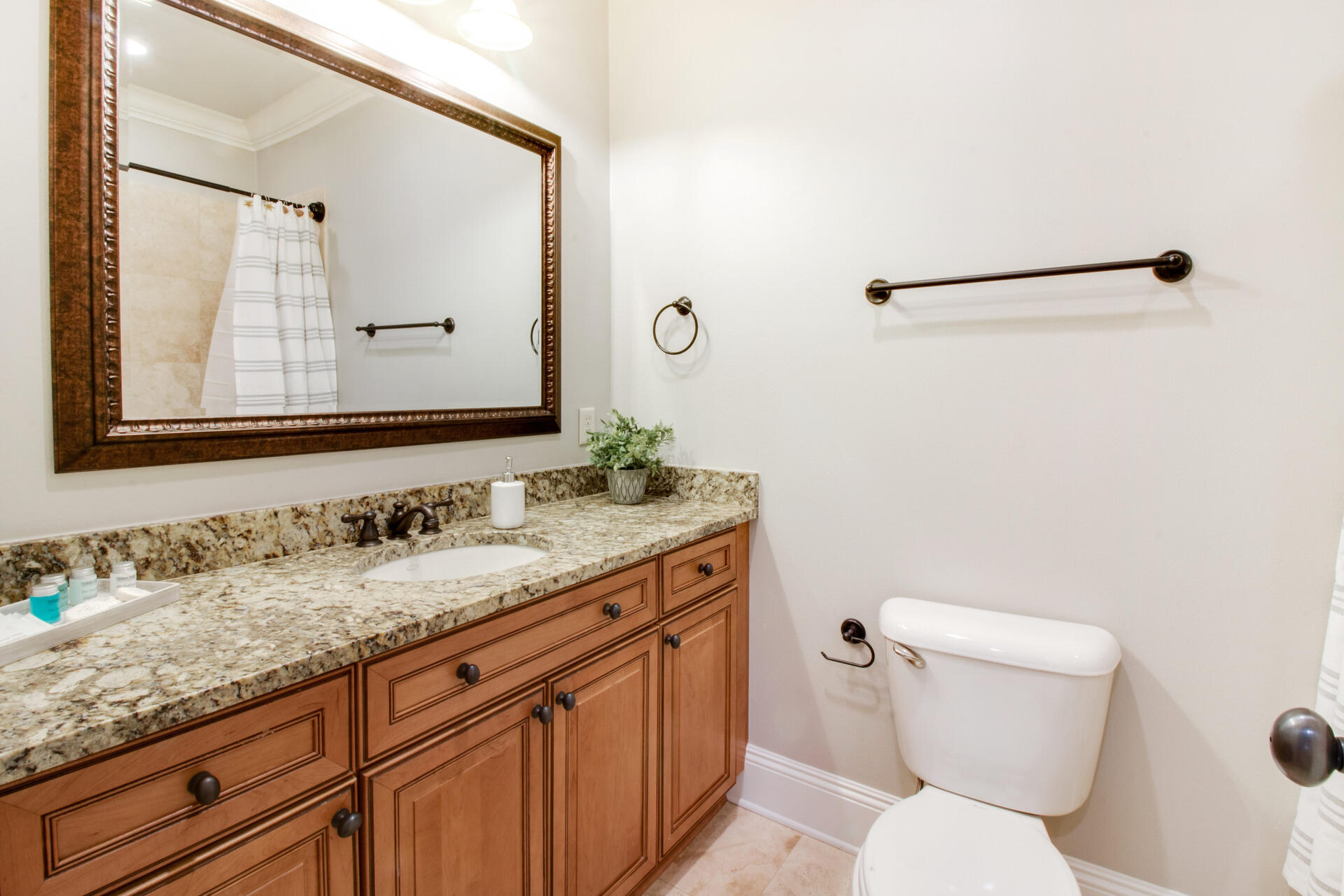 Villa Lago - Residential