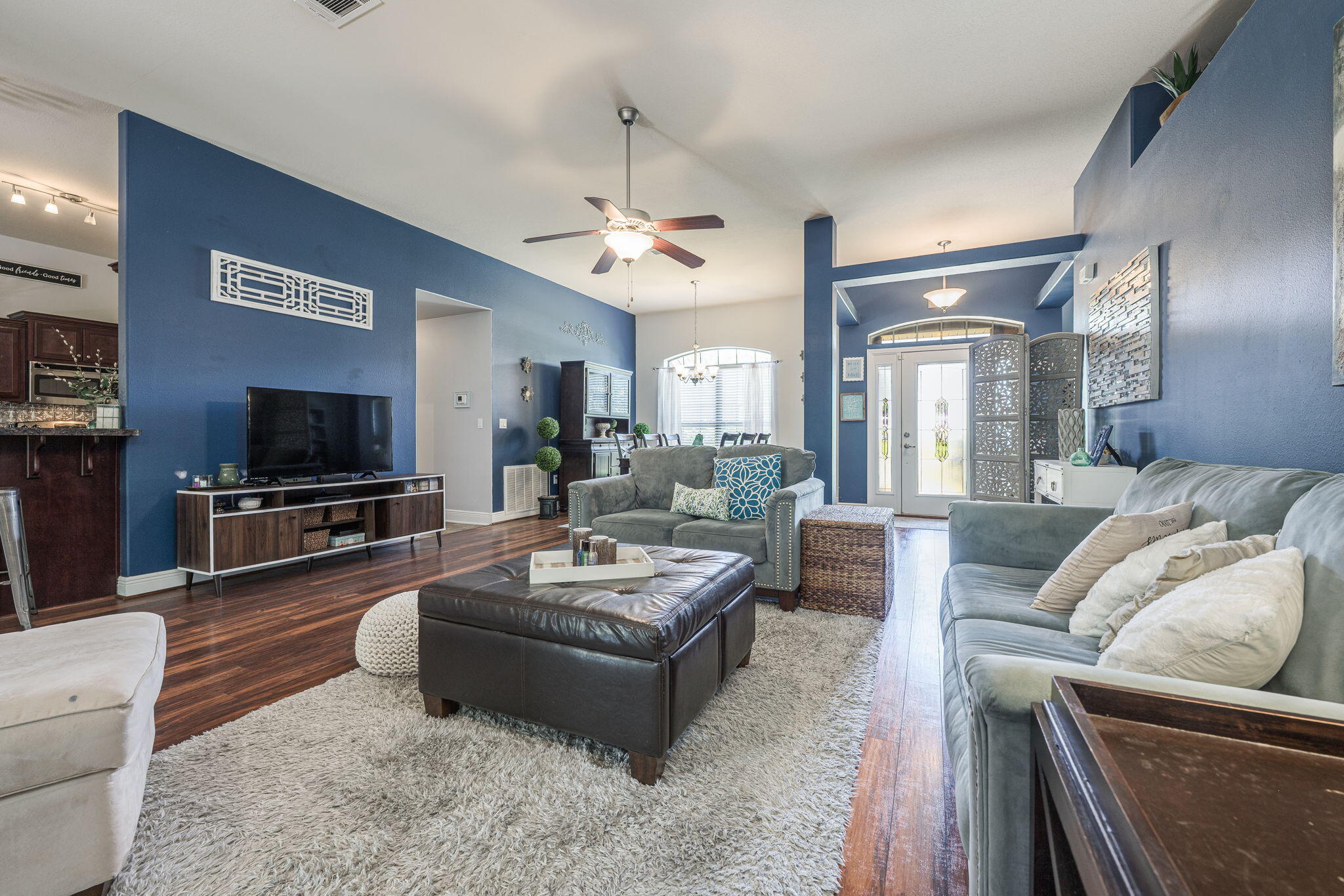 ALICIA PLACE - Residential