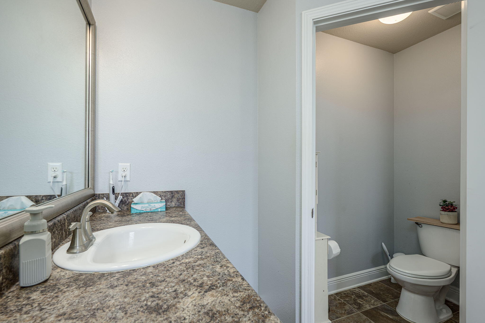 ALICIA PLACE - Residential