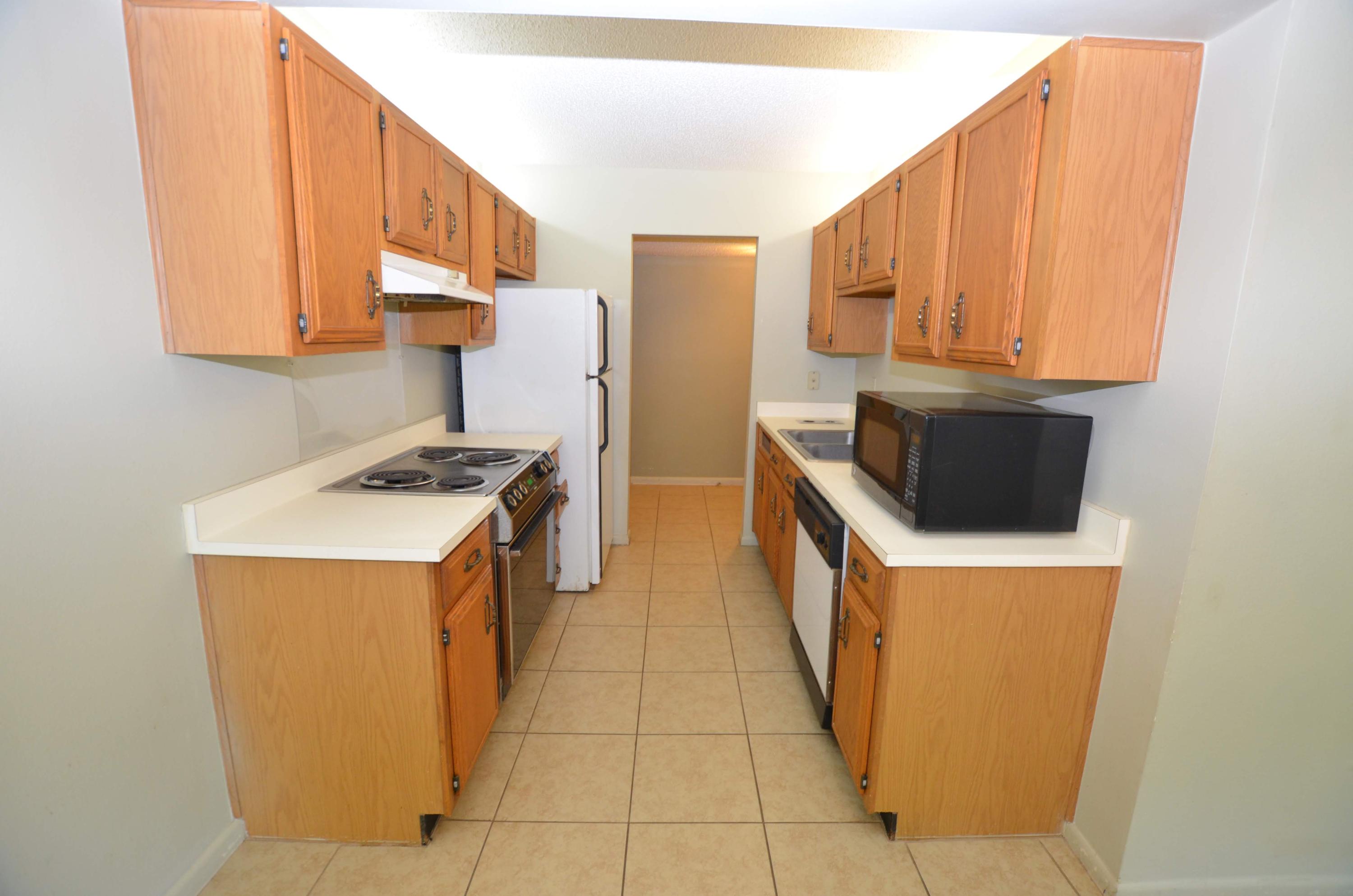 SEASCAPE CONDO GARDEN VILLA - Residential