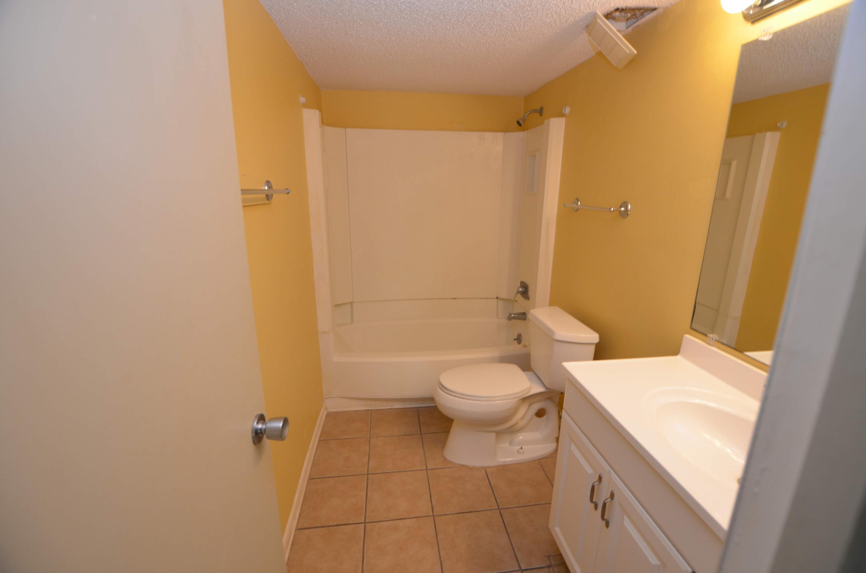 SEASCAPE CONDO GARDEN VILLA - Residential