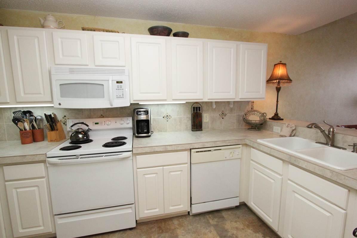 PALM COURT YACHT CLUB - Residential