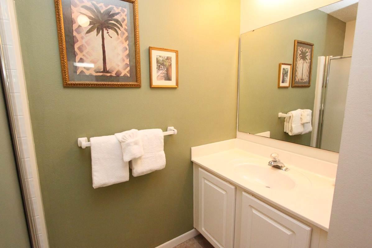 PALM COURT YACHT CLUB - Residential