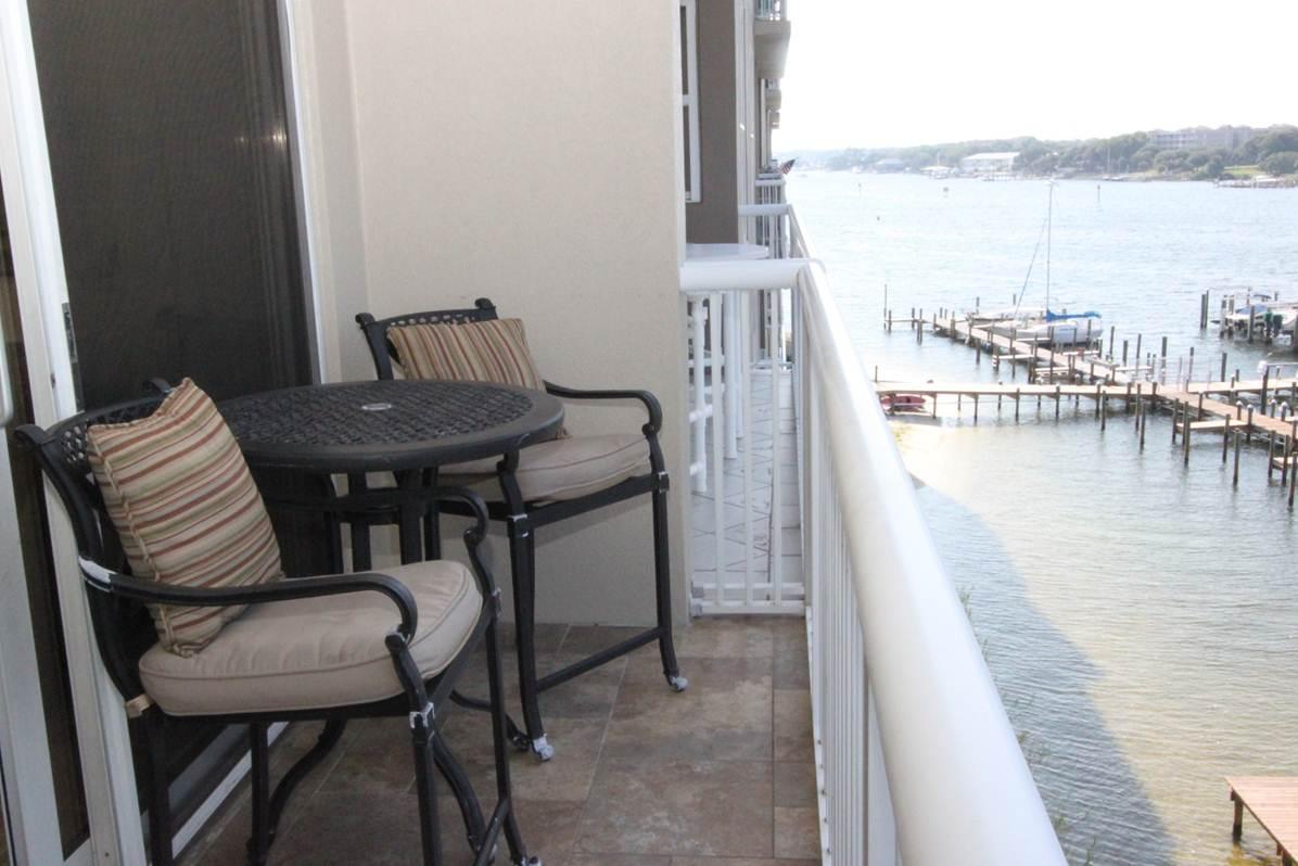 PALM COURT YACHT CLUB - Residential