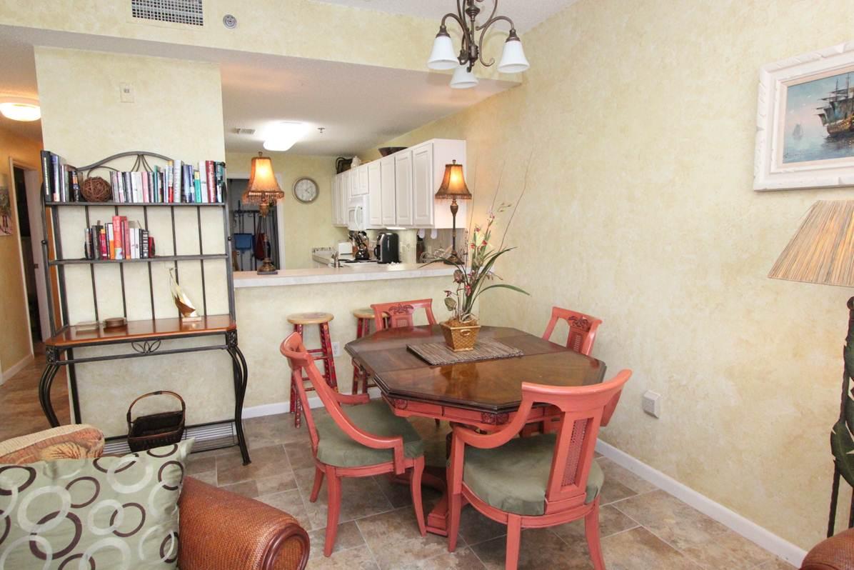 PALM COURT YACHT CLUB - Residential