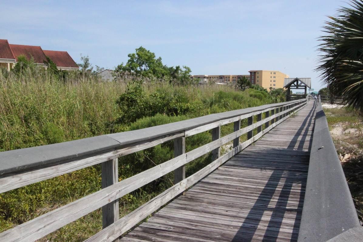 PALM COURT YACHT CLUB - Residential