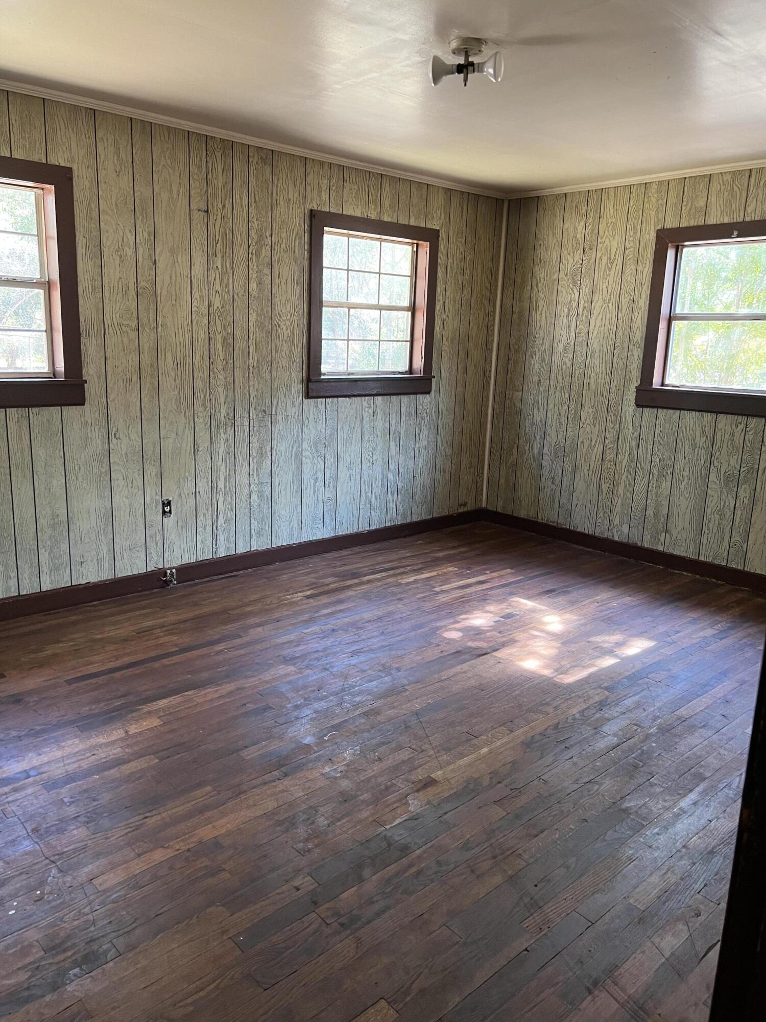 LOT 1 & 2 BLOCK 85 17-3N-23-2490-0085-0010 AND  17-3N-23-2490-0085-0020 - Residential