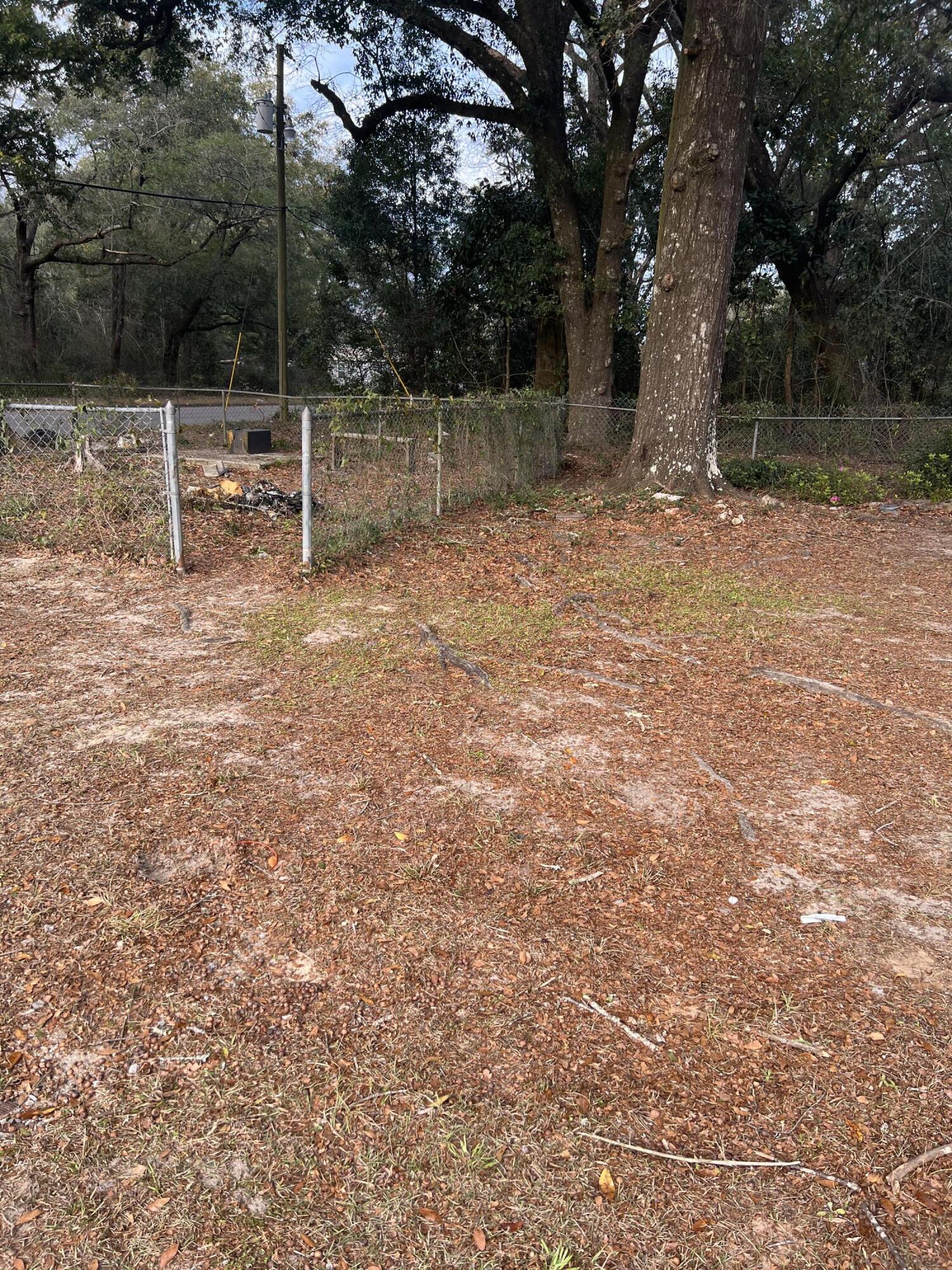 LOT 1 & 2 BLOCK 85 17-3N-23-2490-0085-0010 AND  17-3N-23-2490-0085-0020 - Residential