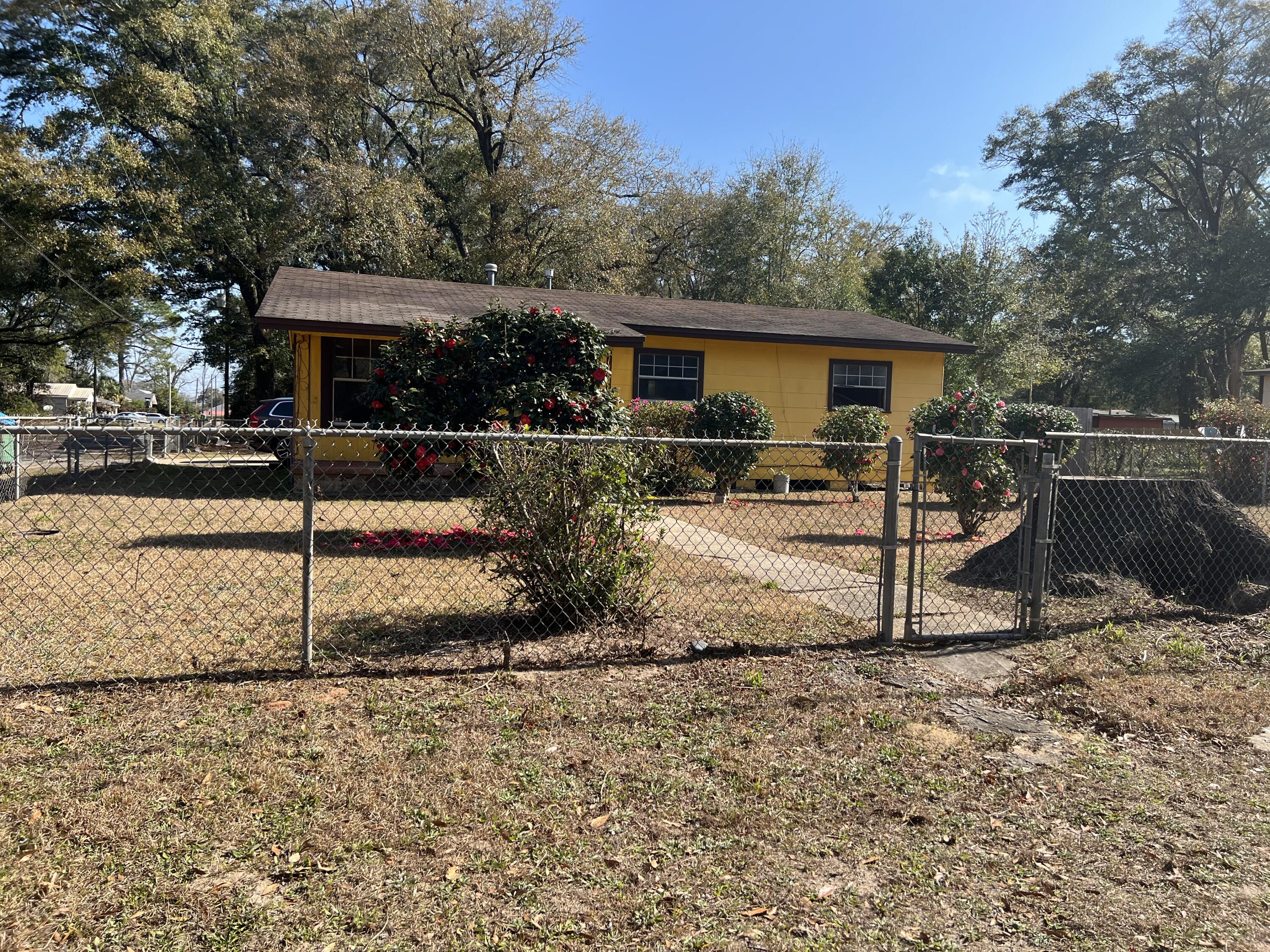 LOT 1 & 2 BLOCK 85 17-3N-23-2490-0085-0010 AND  17-3N-23-2490-0085-0020 - Residential