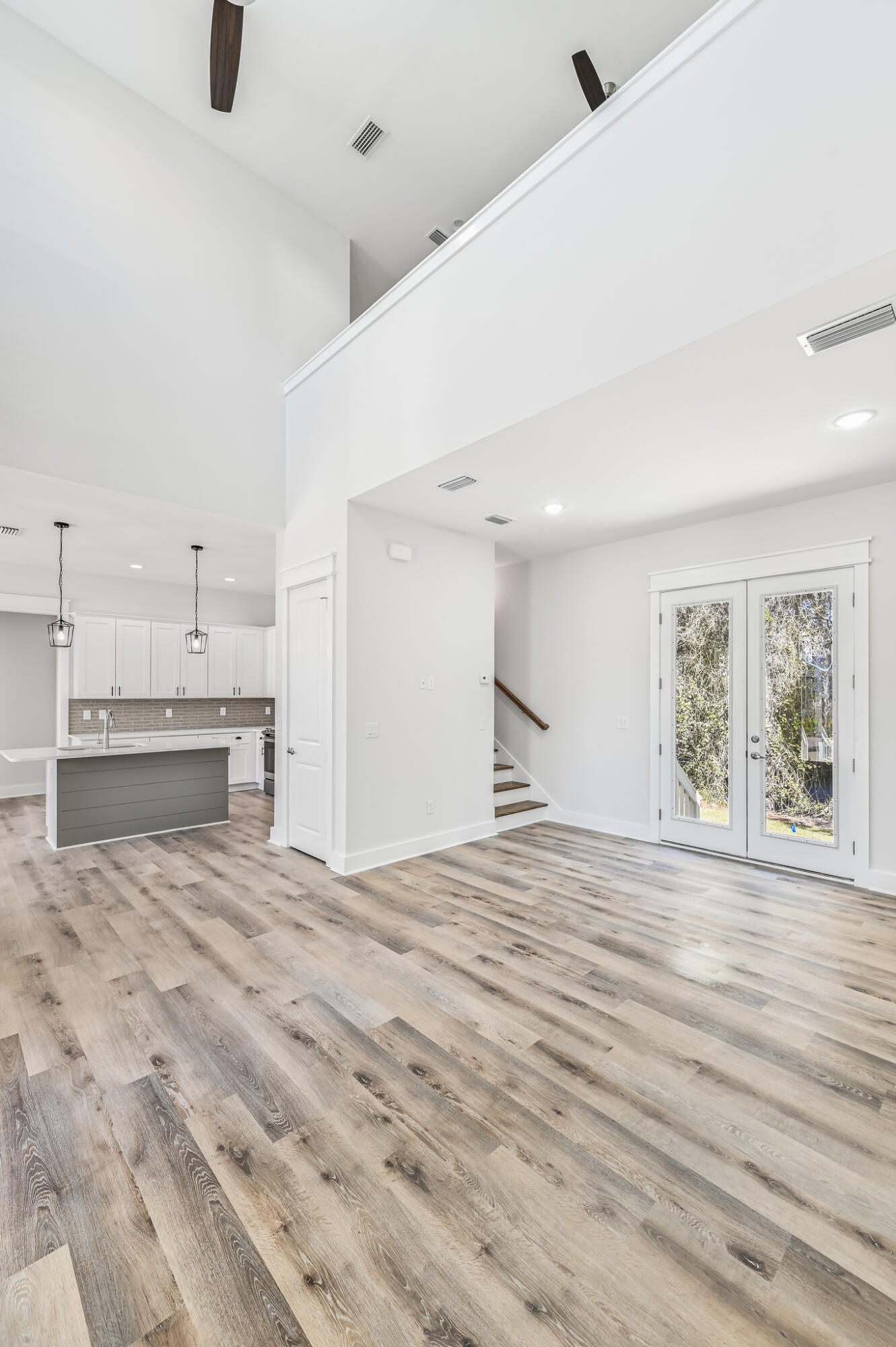 HIDDEN GROVE - Residential