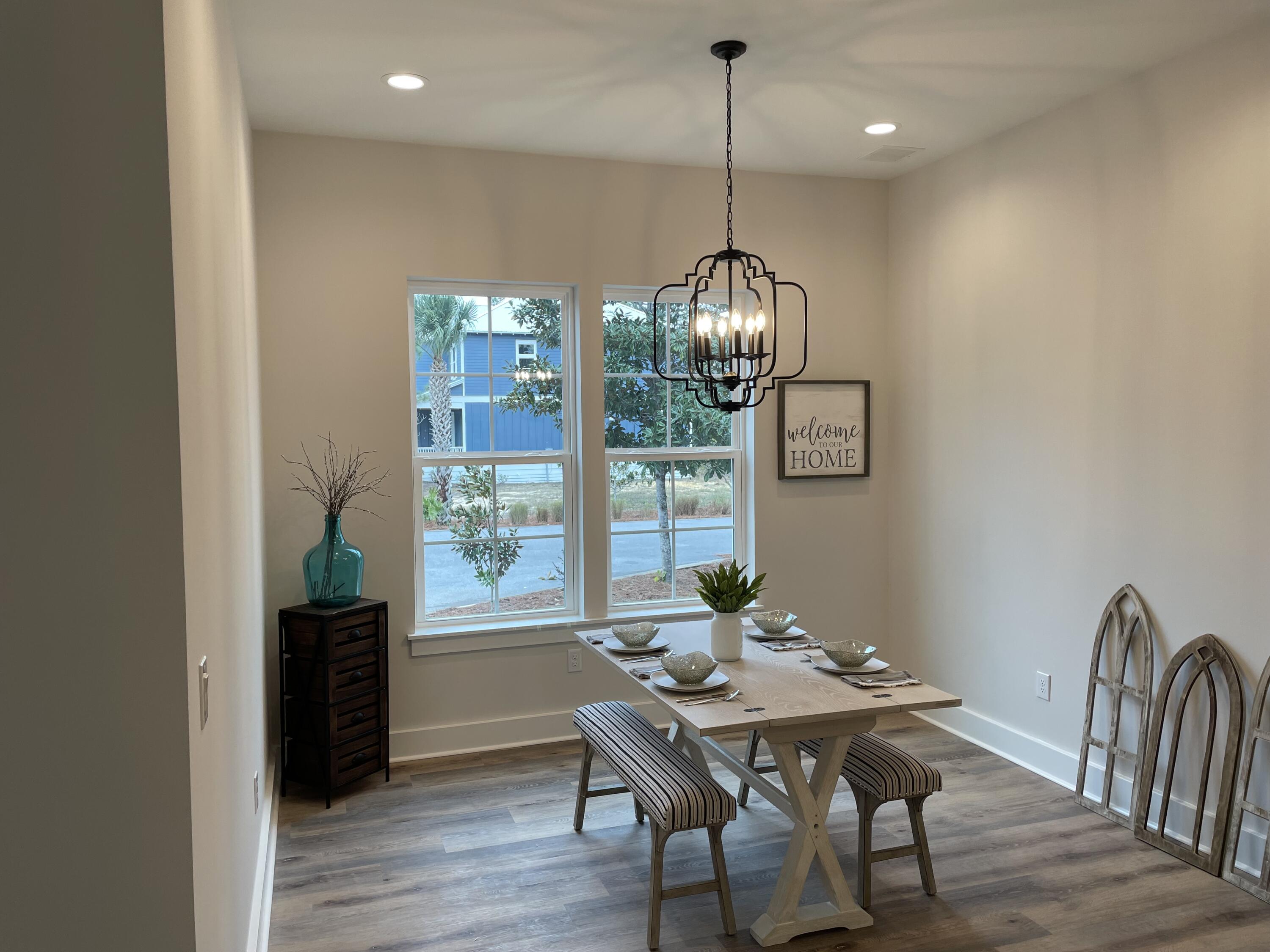HIDDEN GROVE - Residential
