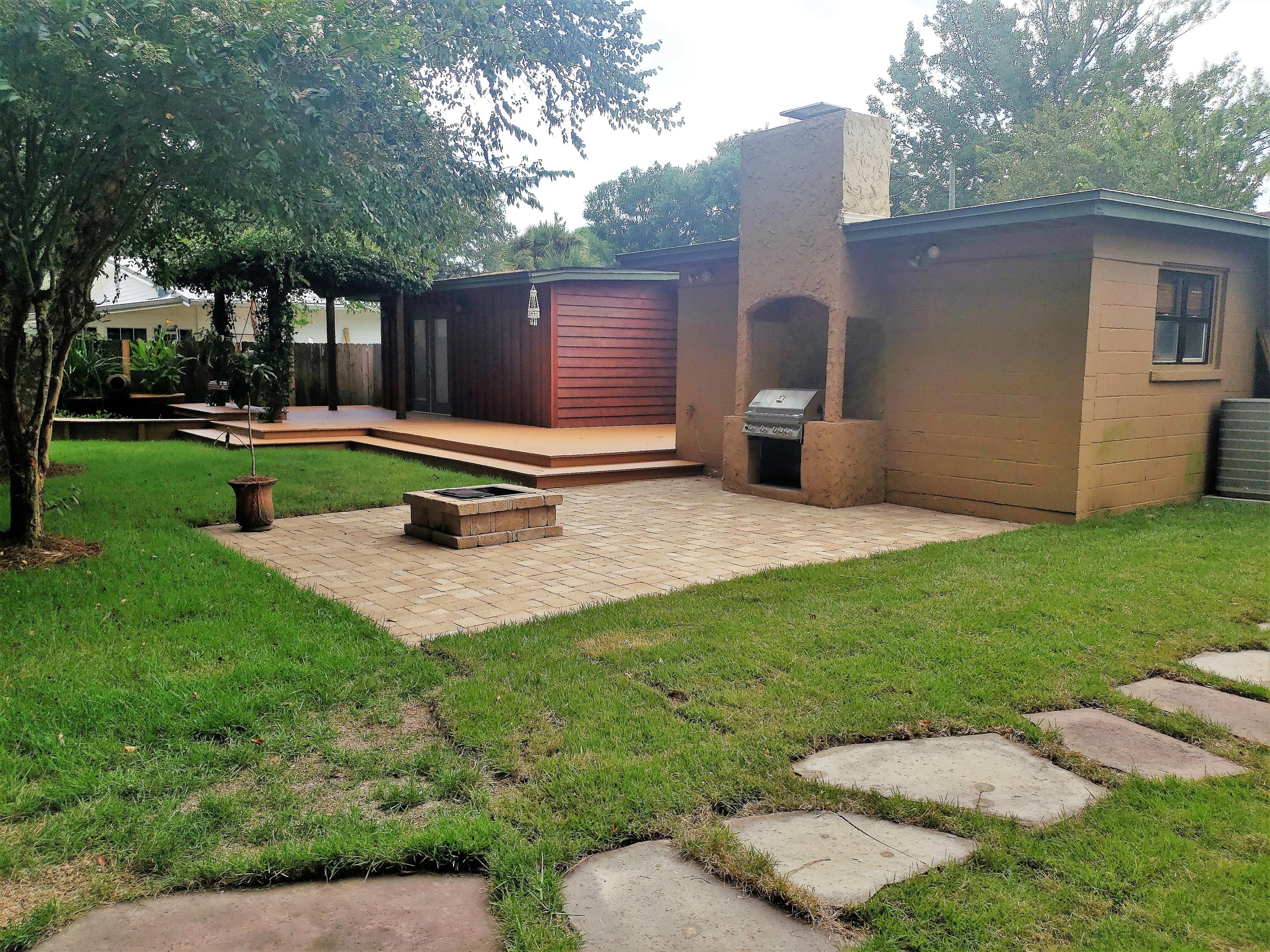 VILLA RUSS PARK - Residential