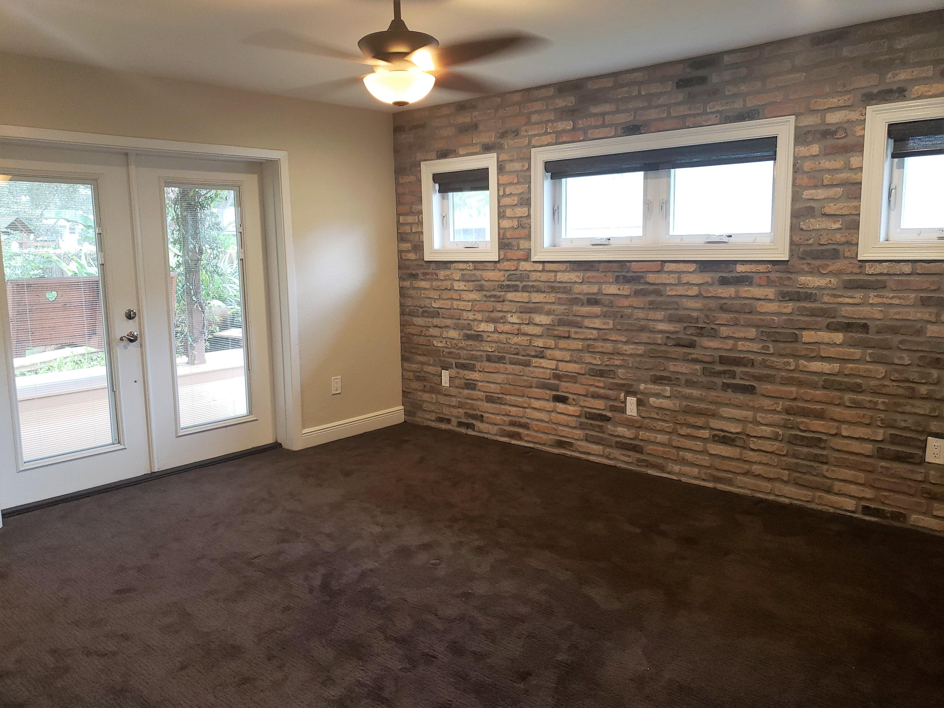 VILLA RUSS PARK - Residential