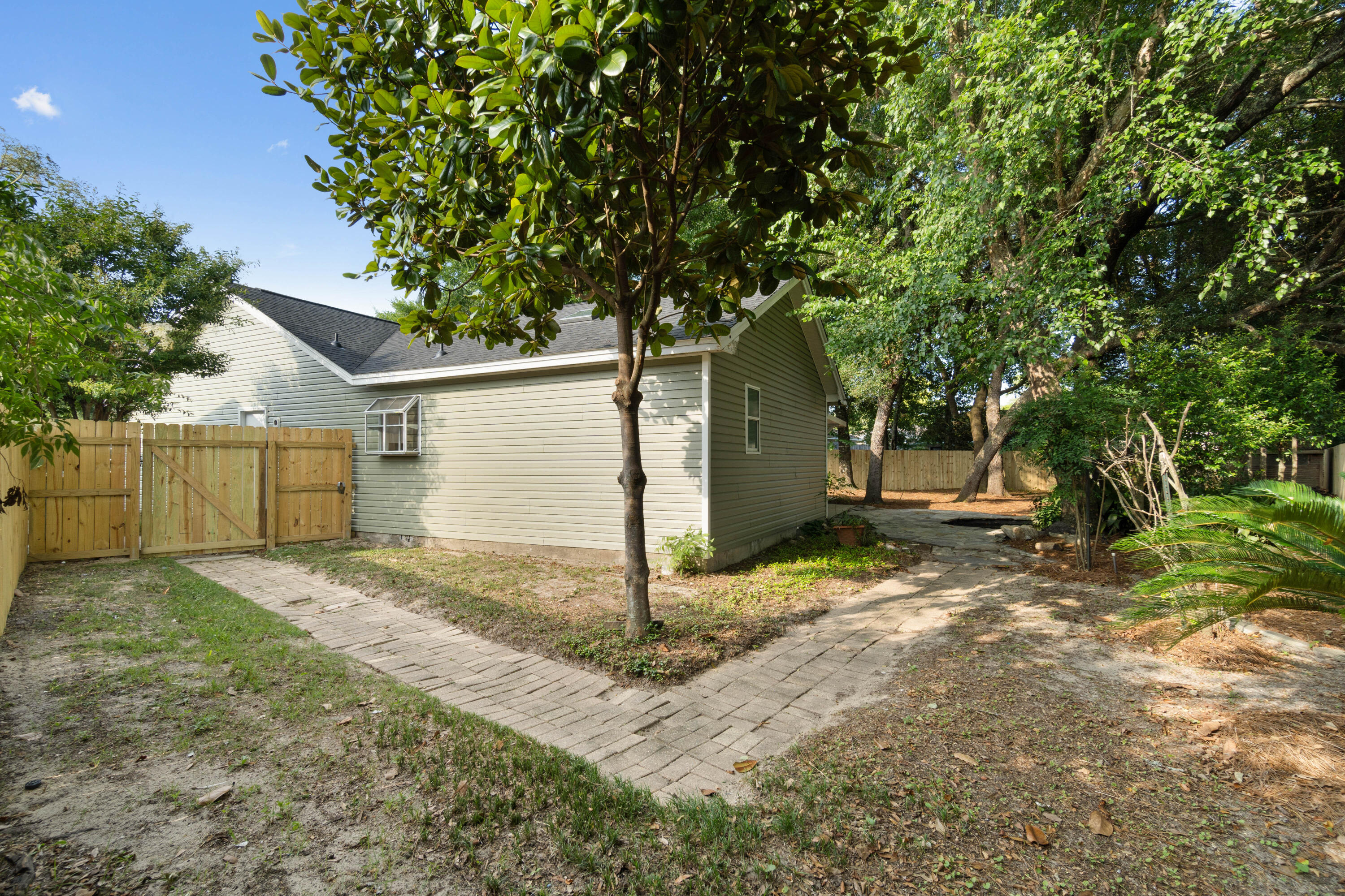 BLUE PINE VILLAGE PH 1 - Residential