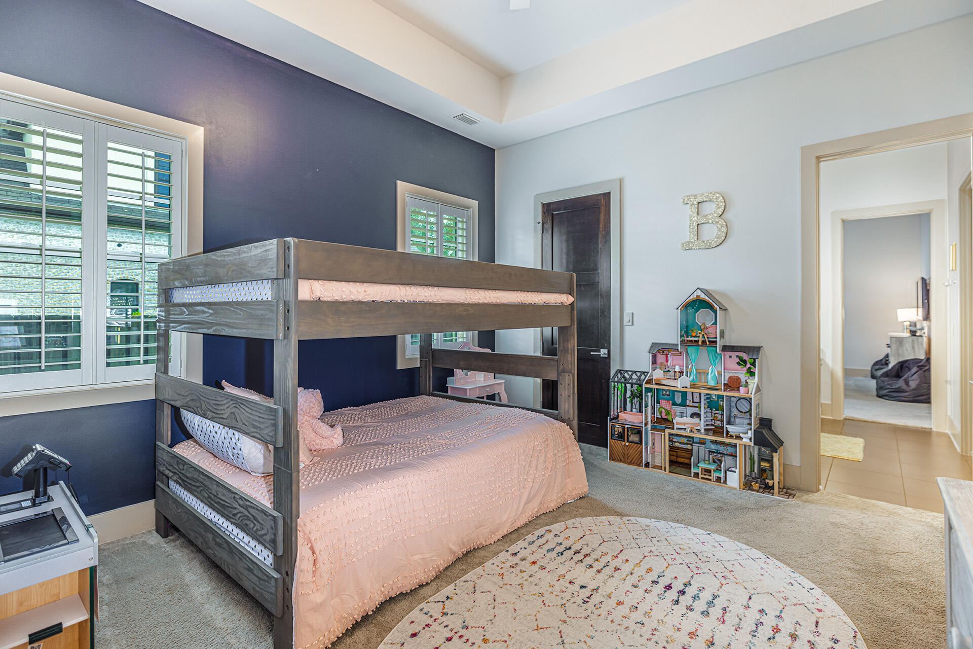 Grand Pointe Manor - Residential