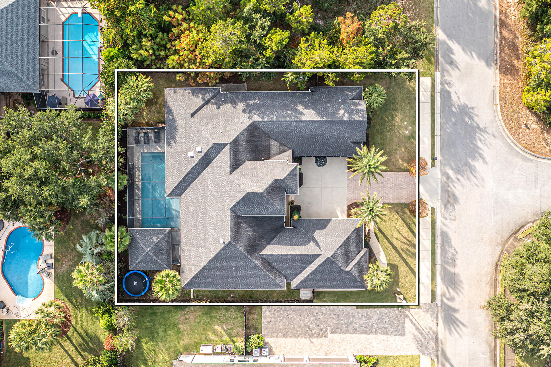 Grand Pointe Manor - Residential