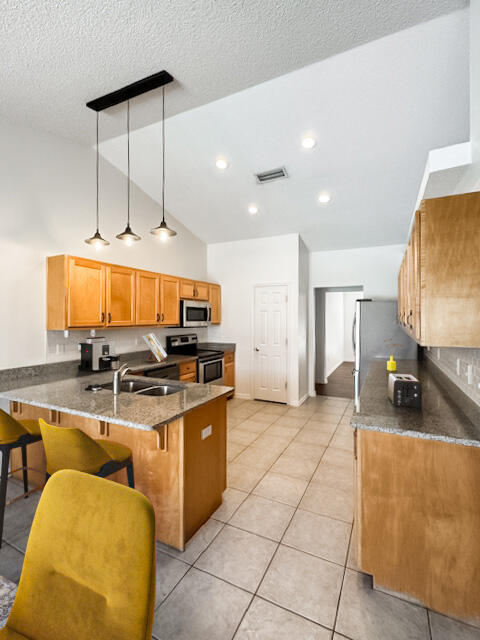 LEE FARMS PH I - Residential Lease