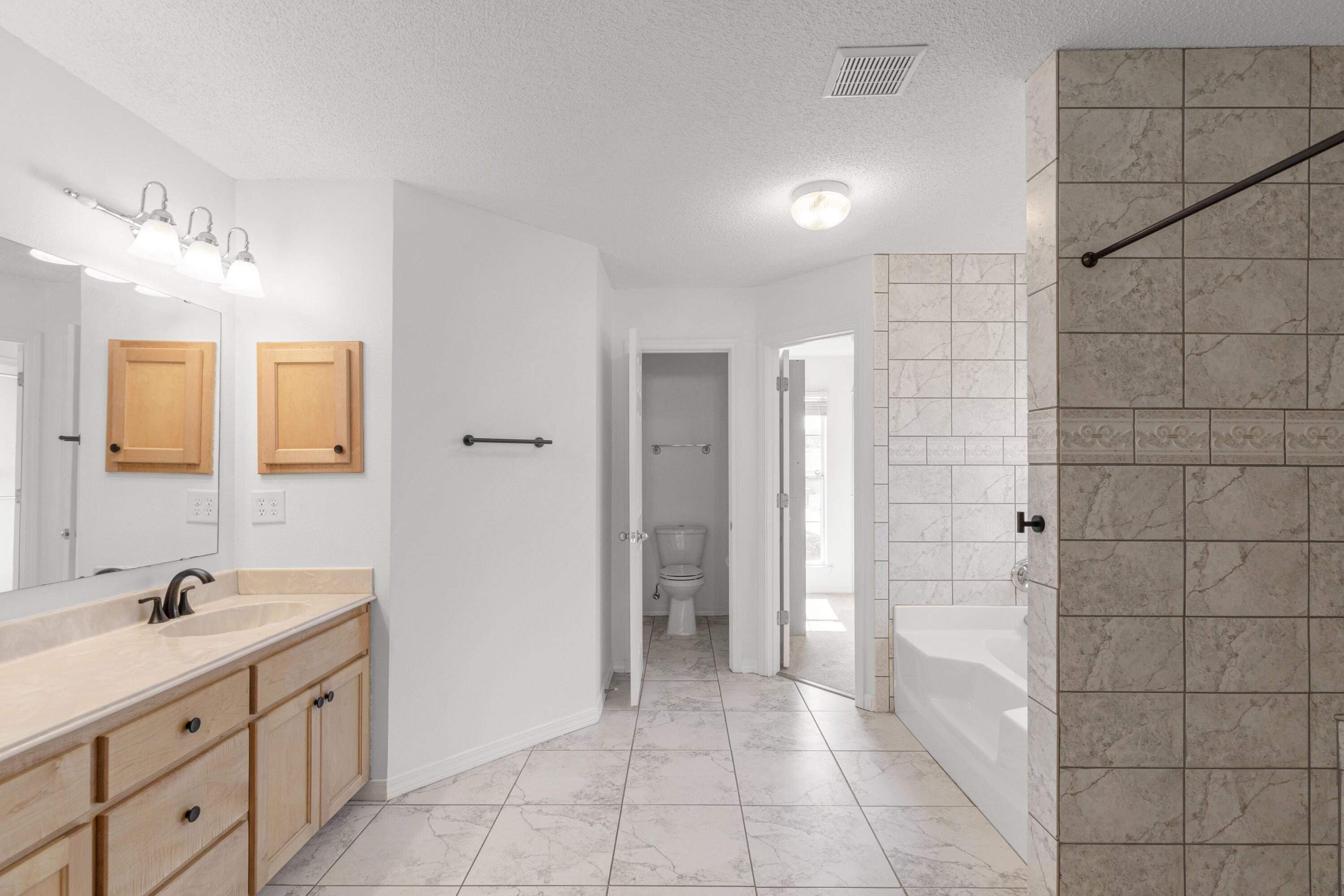 LEE FARMS PH I - Residential Lease