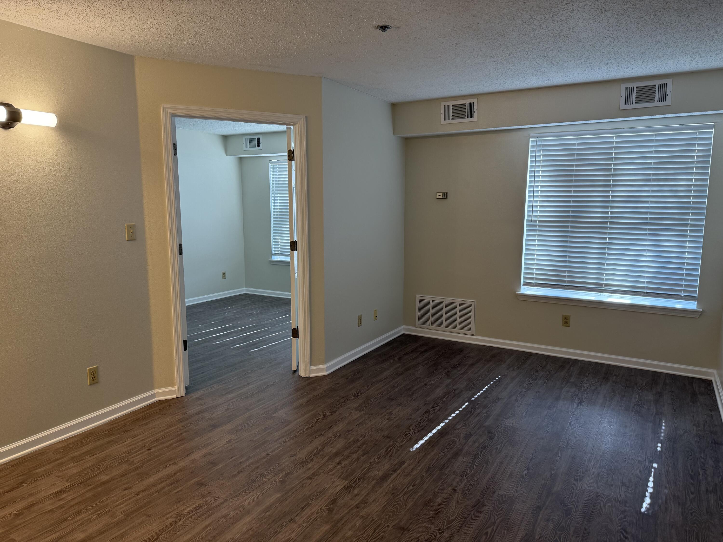 POINTE OF VIEW EAST - Residential Lease