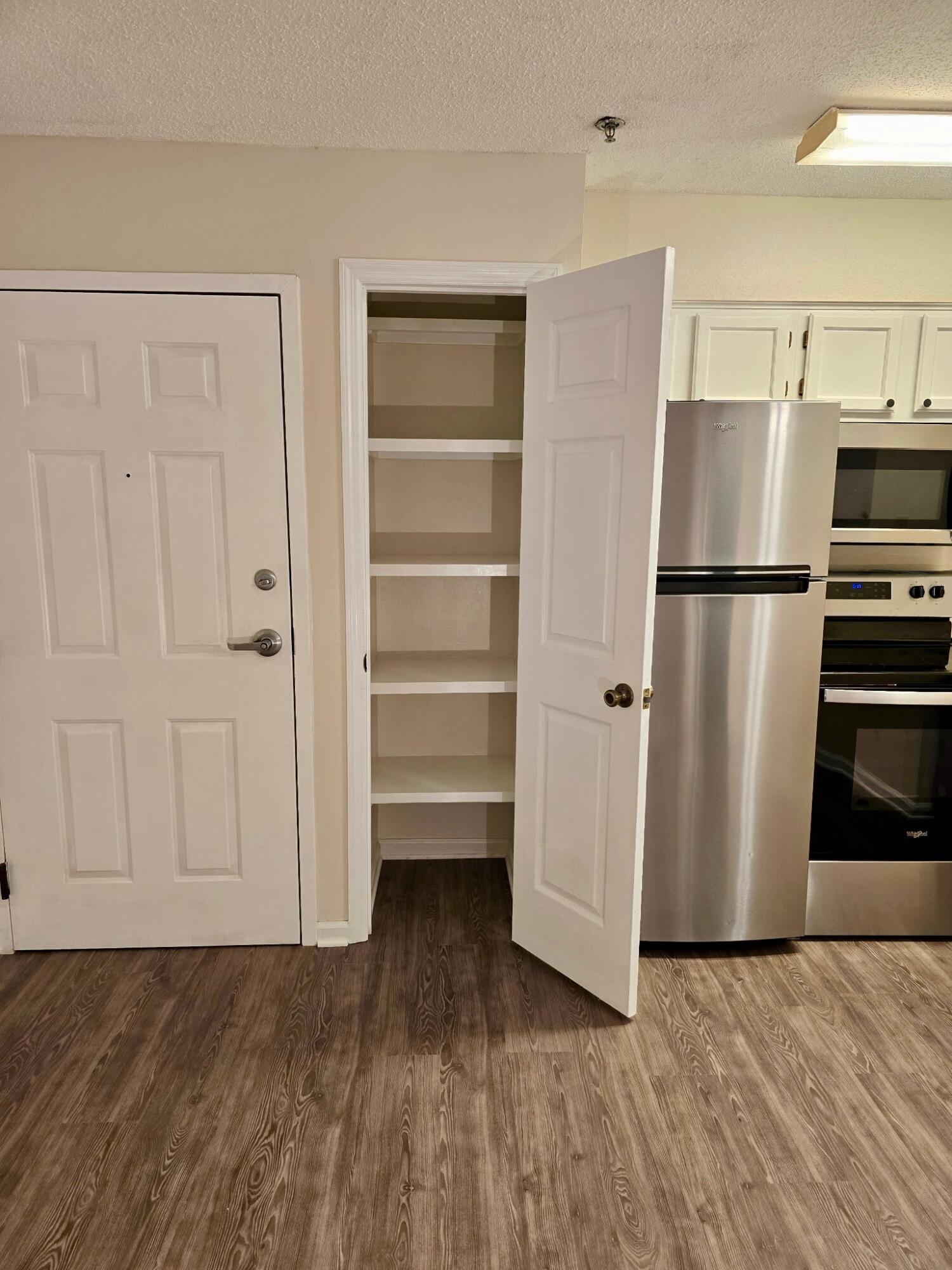 POINTE OF VIEW EAST - Residential Lease