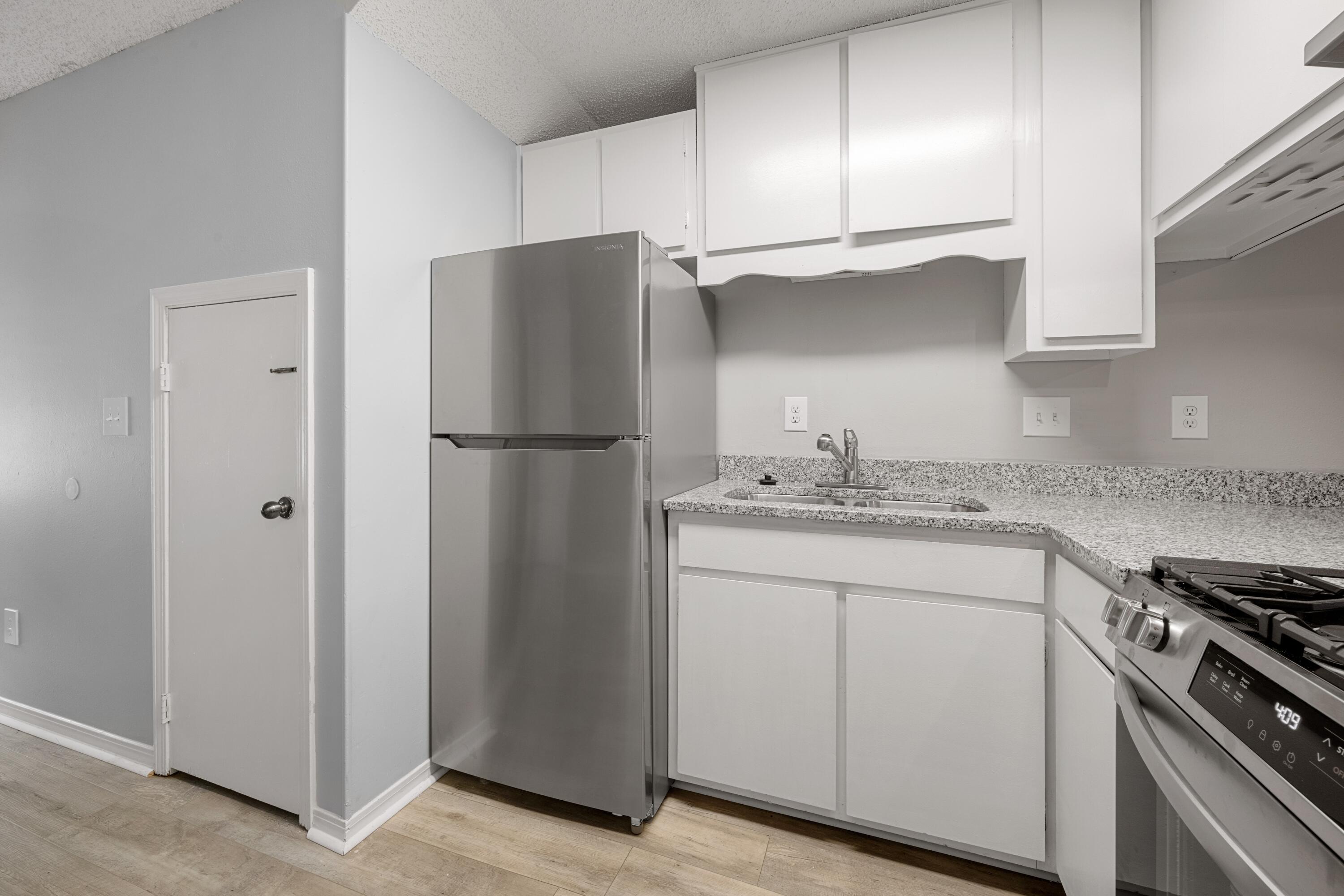 metes and bounds - Residential Lease