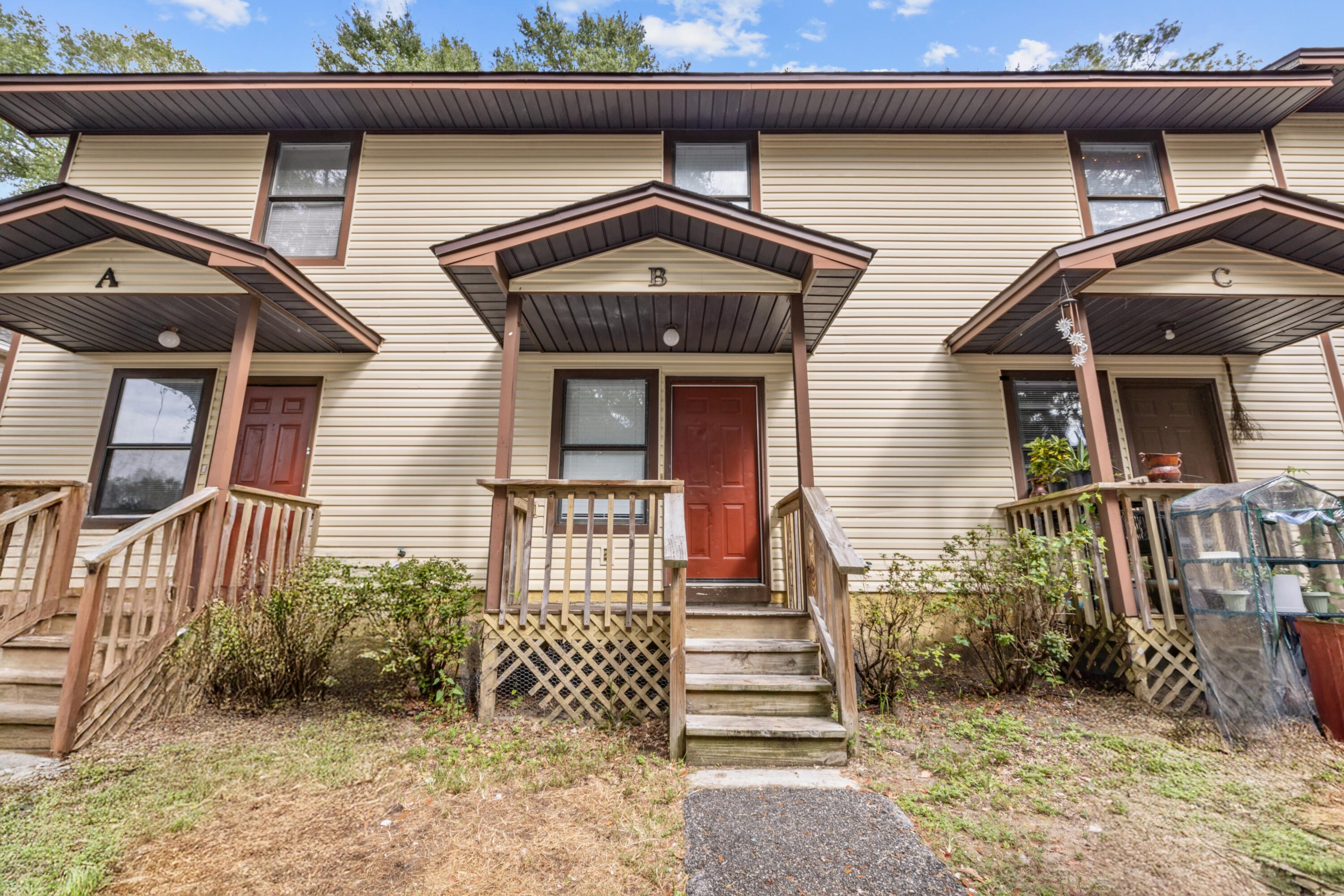 metes and bounds - Residential Lease