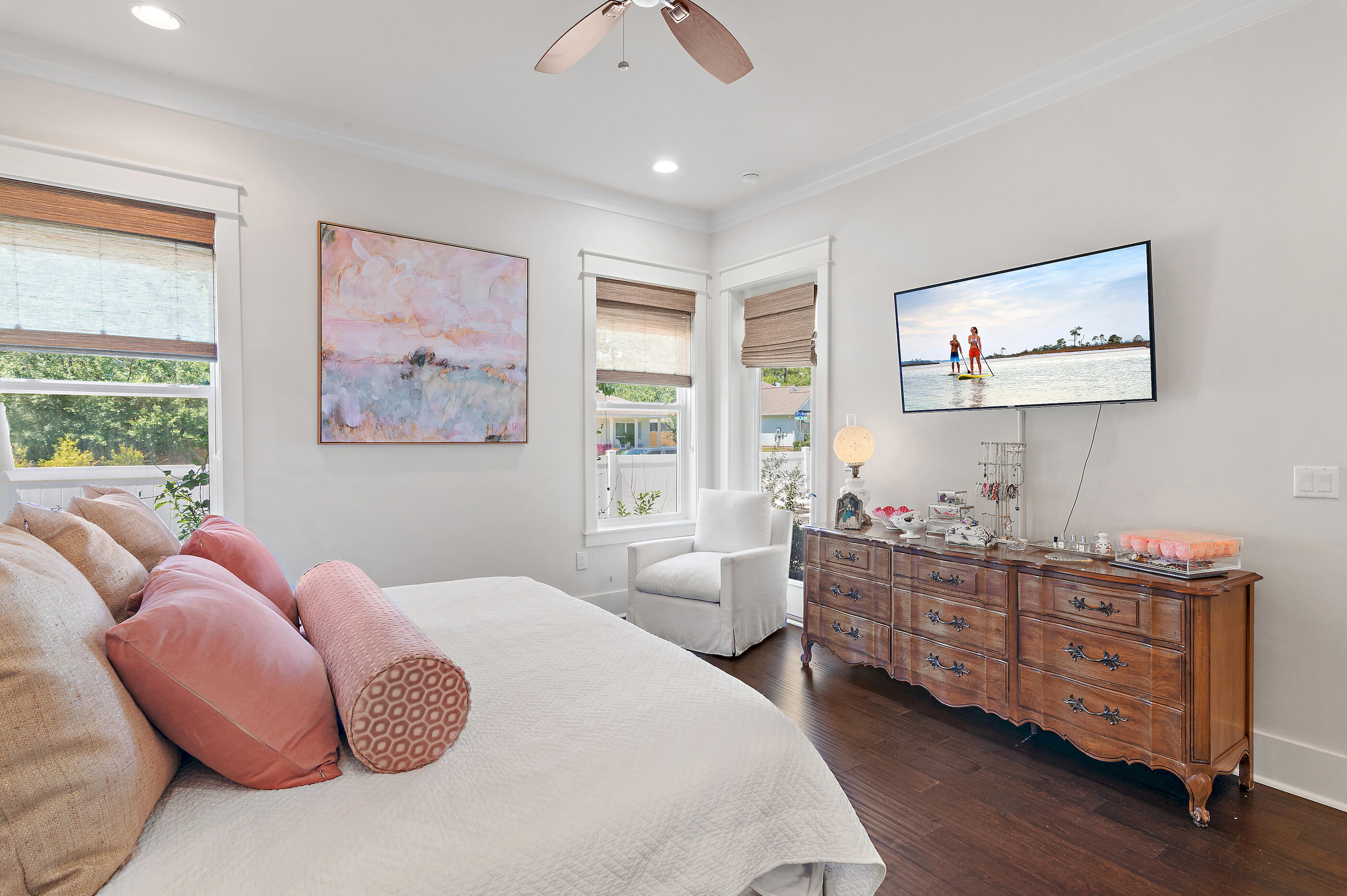 PARADISE COVE - Residential