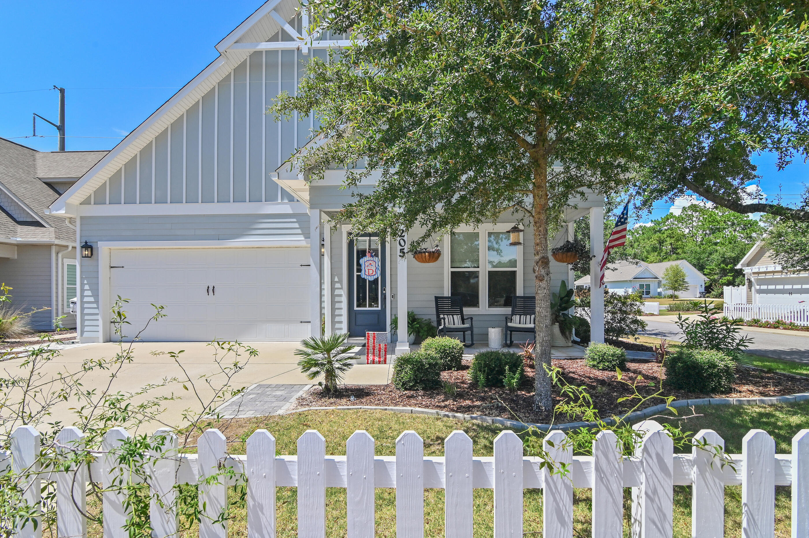 PARADISE COVE - Residential