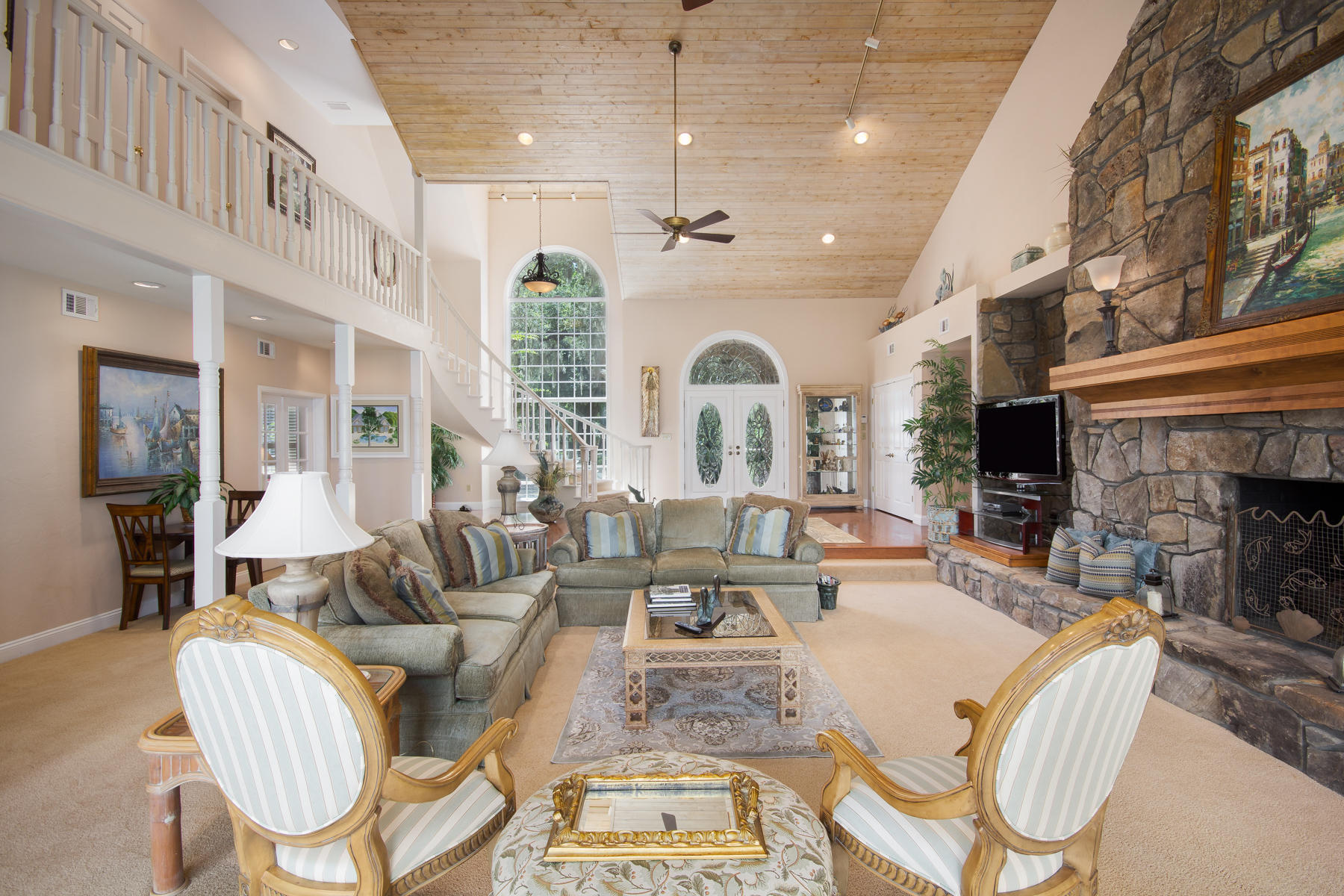 TIDES END - Residential