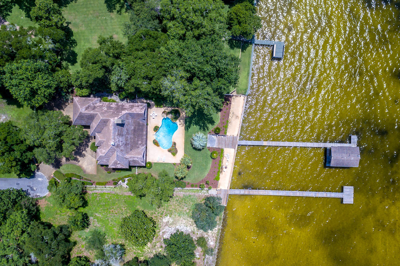TIDES END - Residential