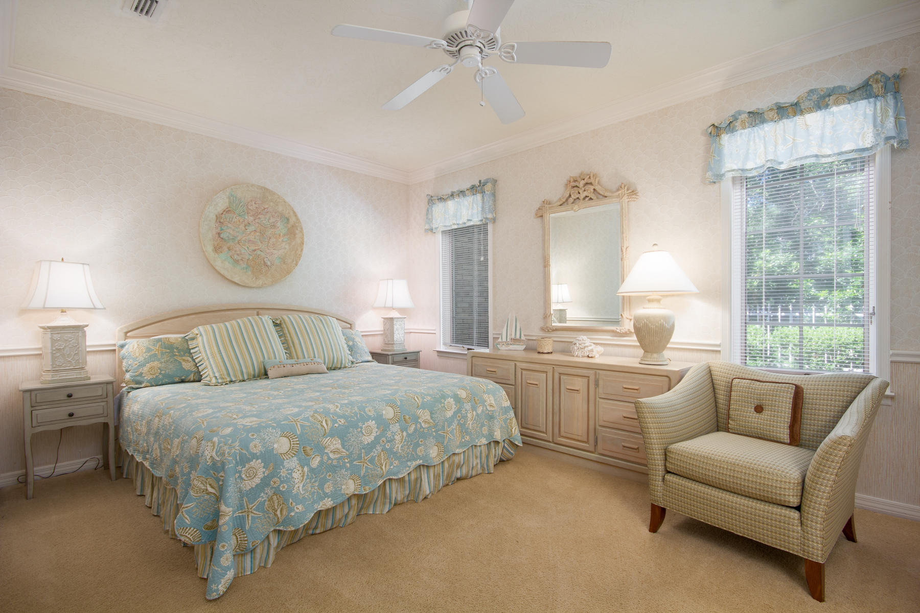 TIDES END - Residential