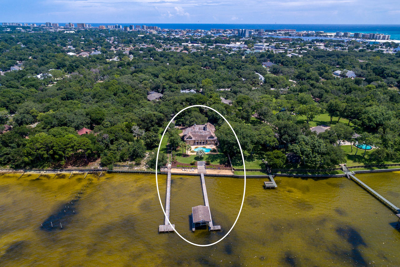 TIDES END - Residential