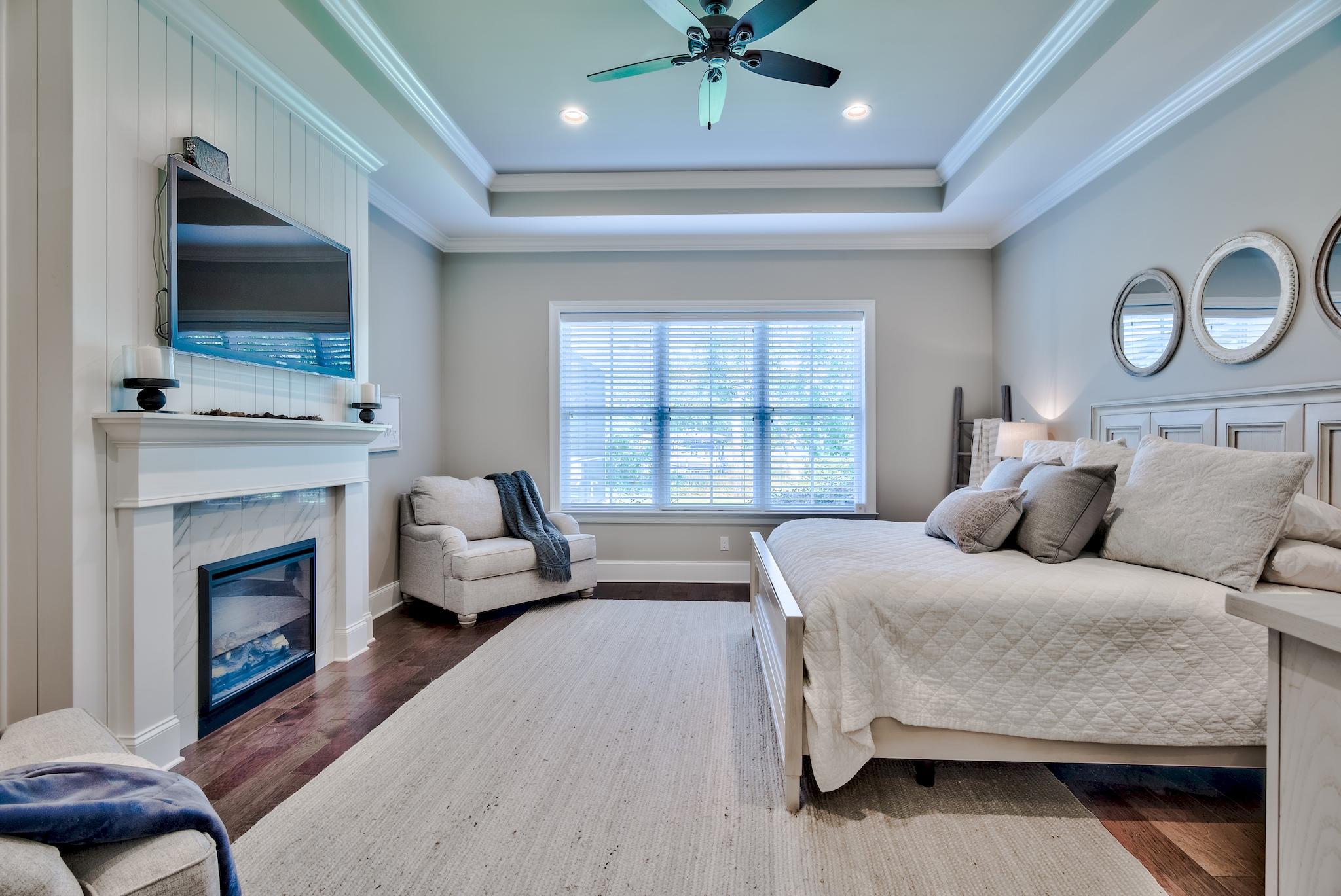 RIVER BEND - Residential