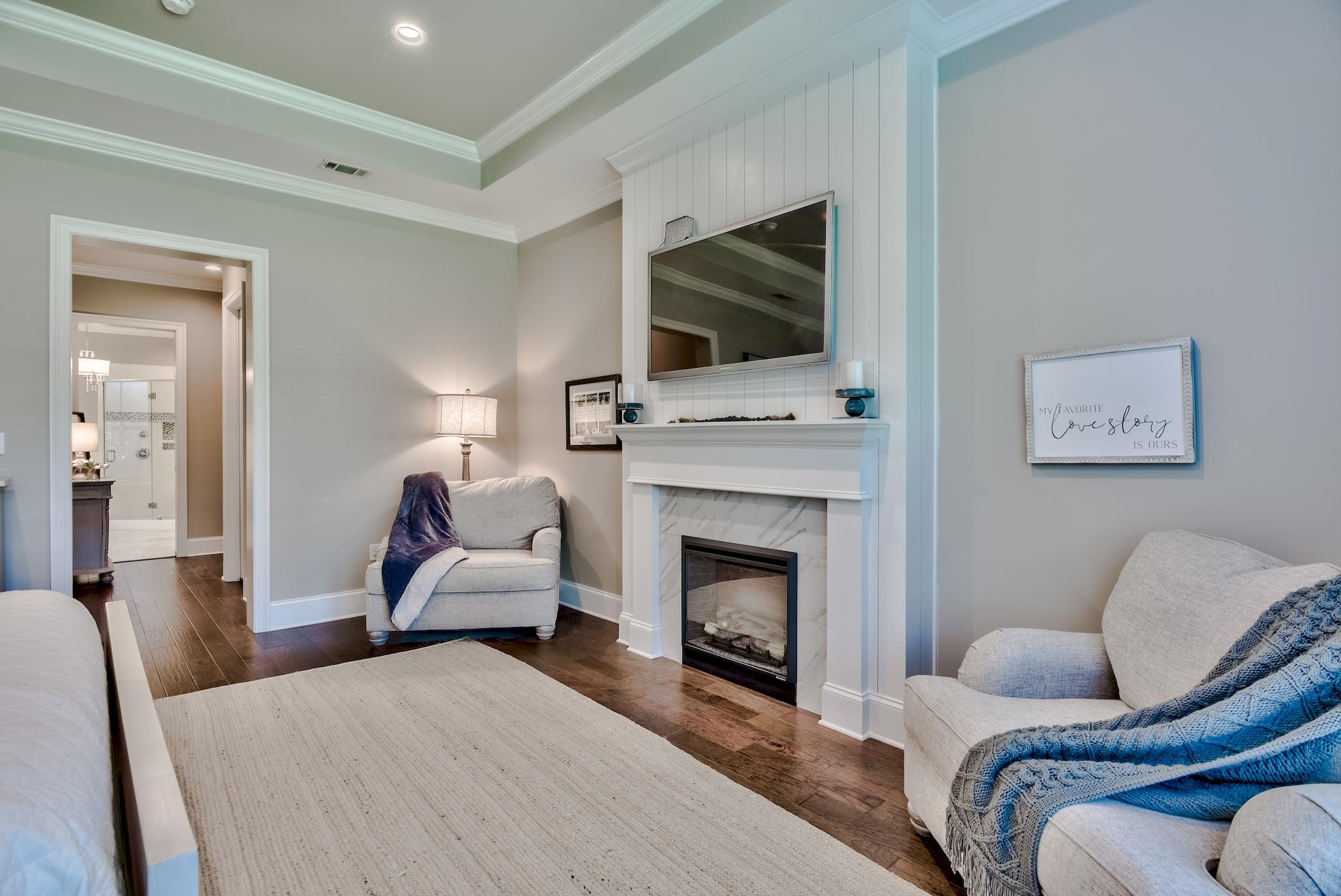 RIVER BEND - Residential