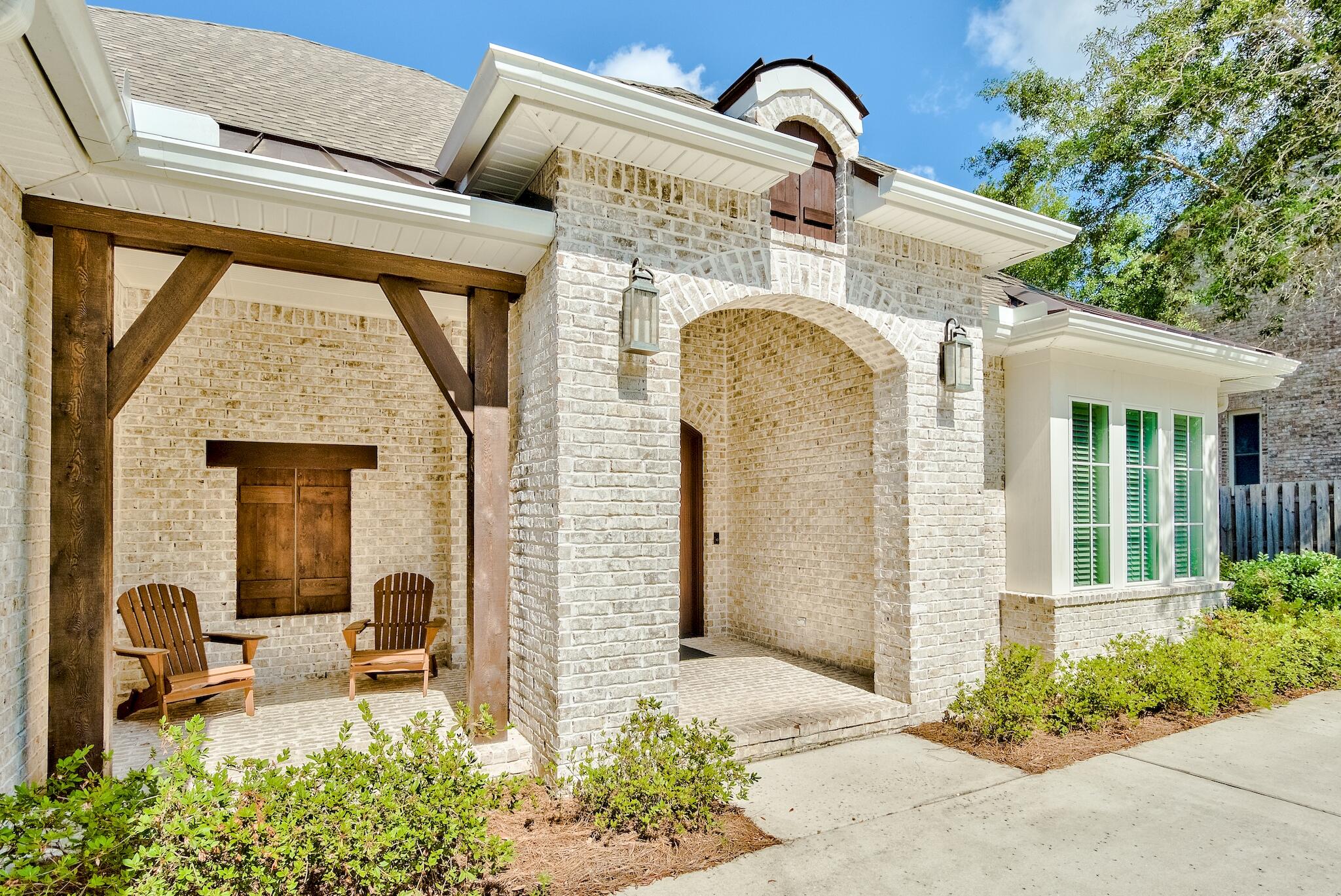 RIVER BEND - Residential