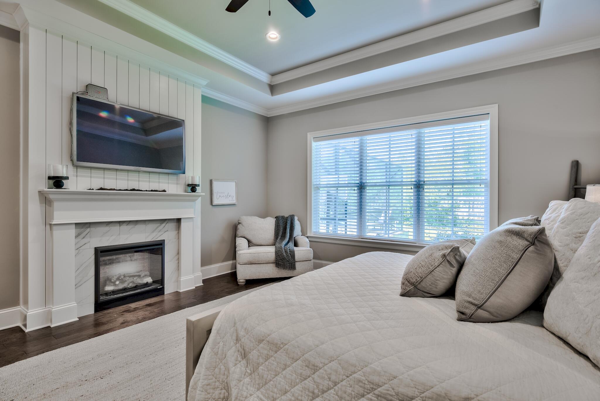 RIVER BEND - Residential