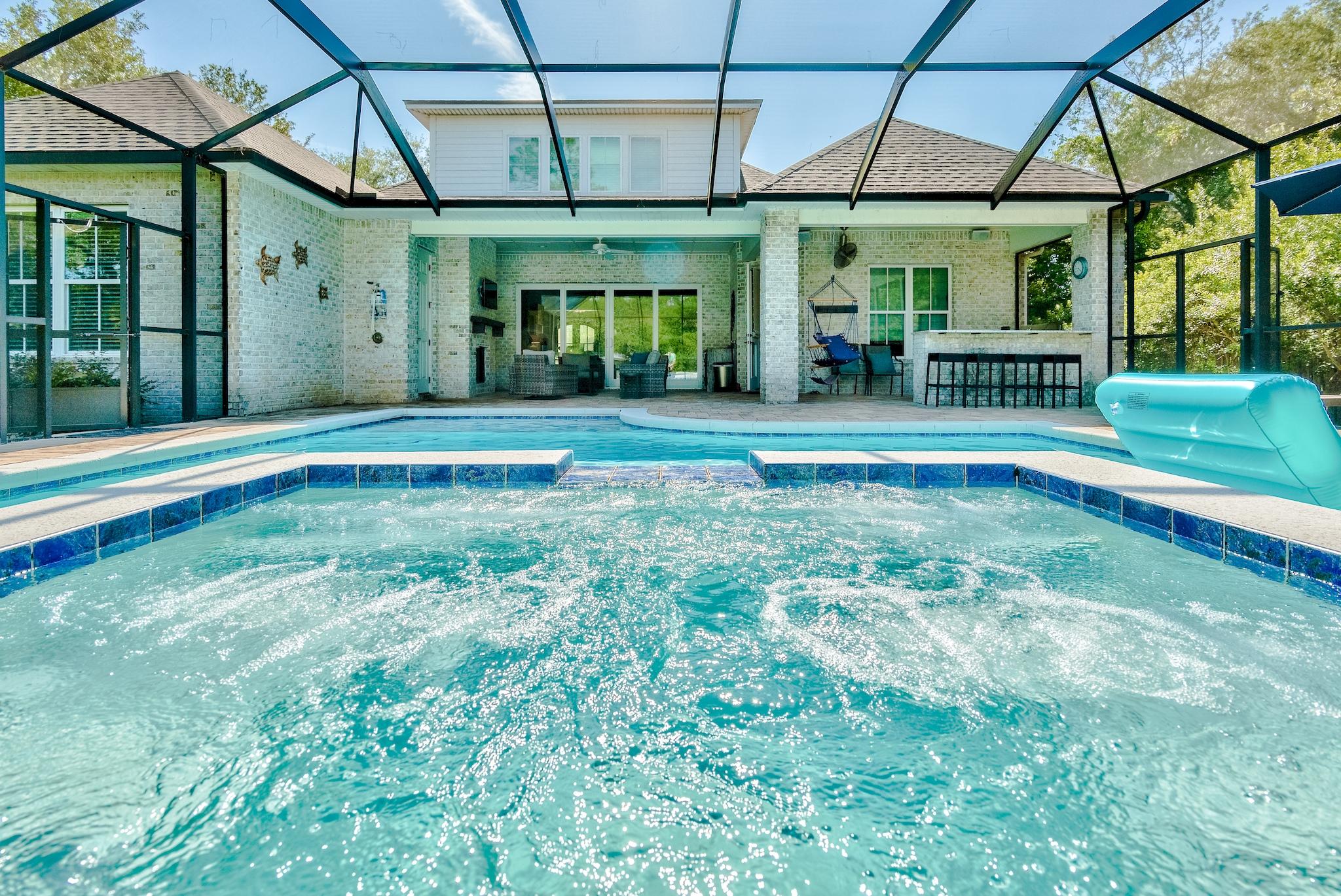 RIVER BEND - Residential