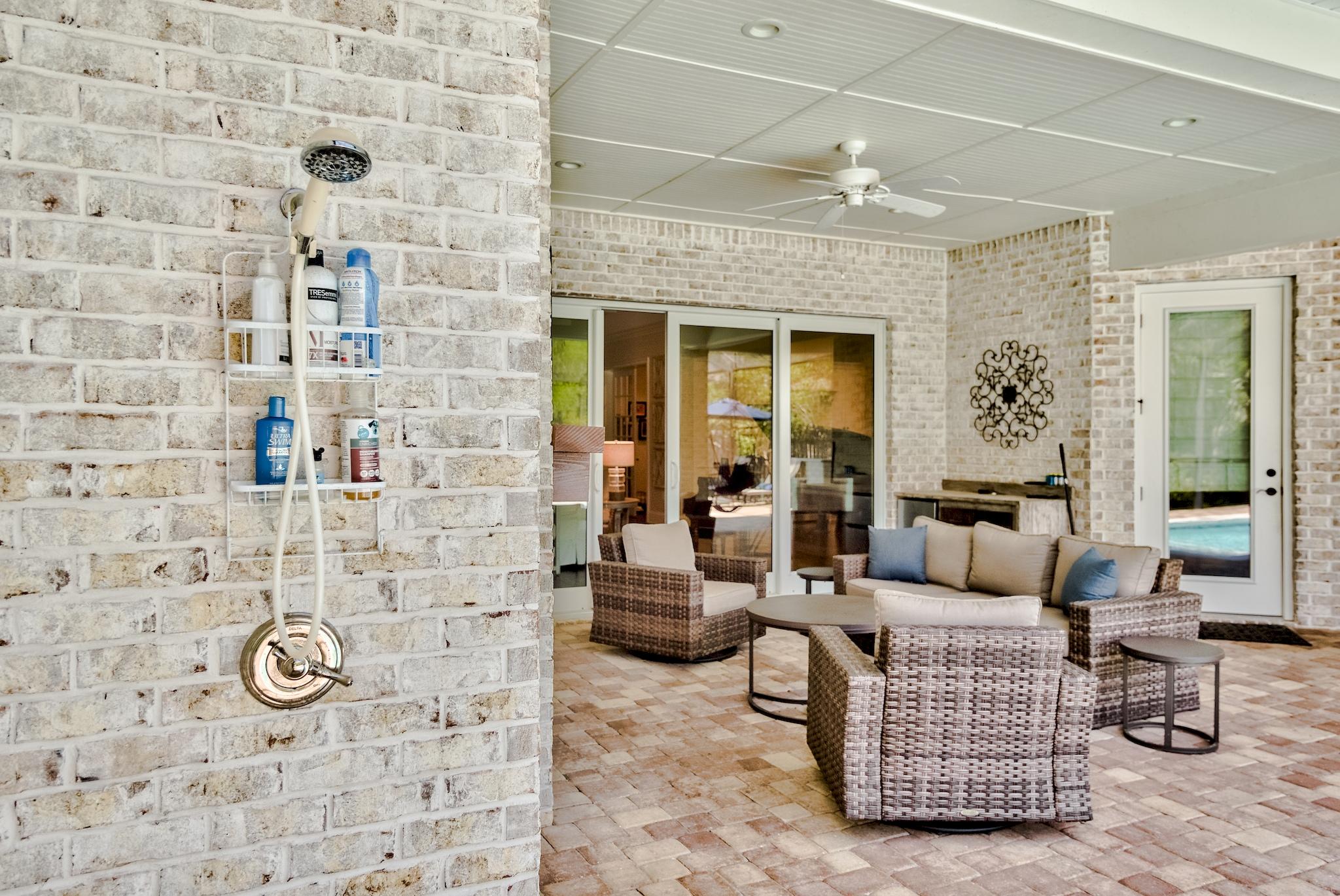 RIVER BEND - Residential