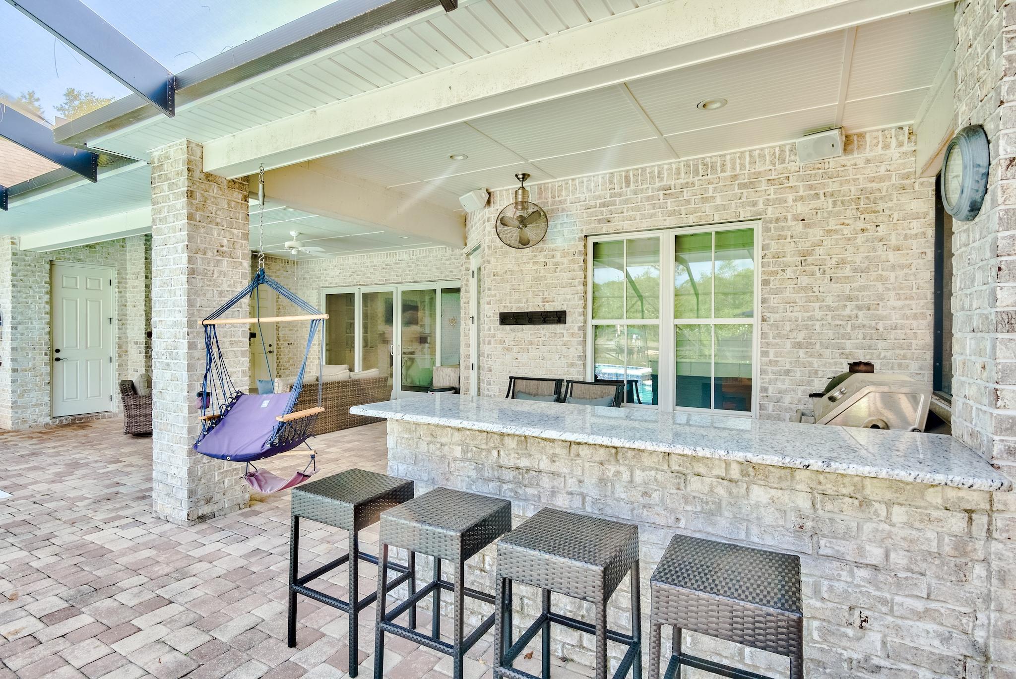 RIVER BEND - Residential