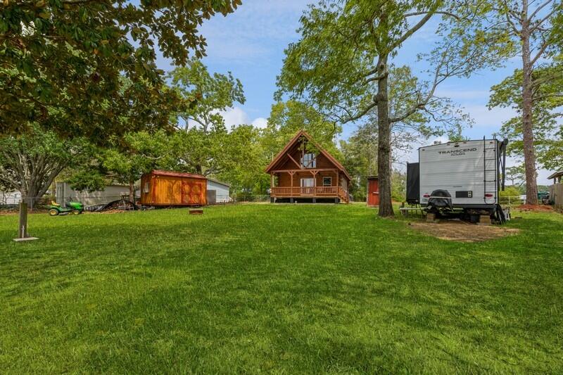 PARADISE ISLAND - Residential