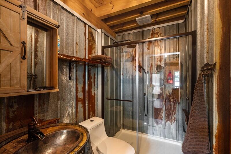 PARADISE ISLAND - Residential