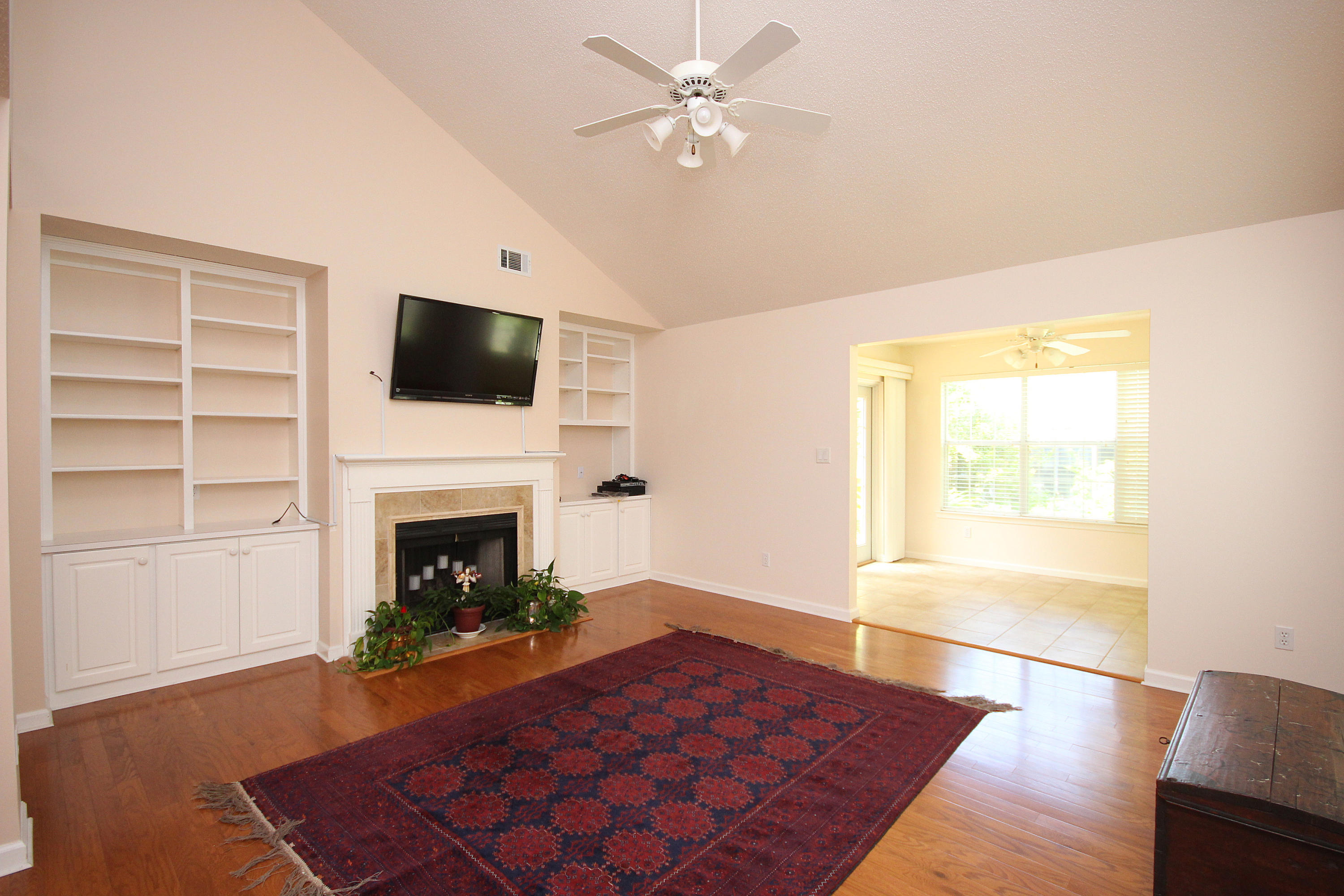 FAIRWAY LAKES PH 2 - Residential