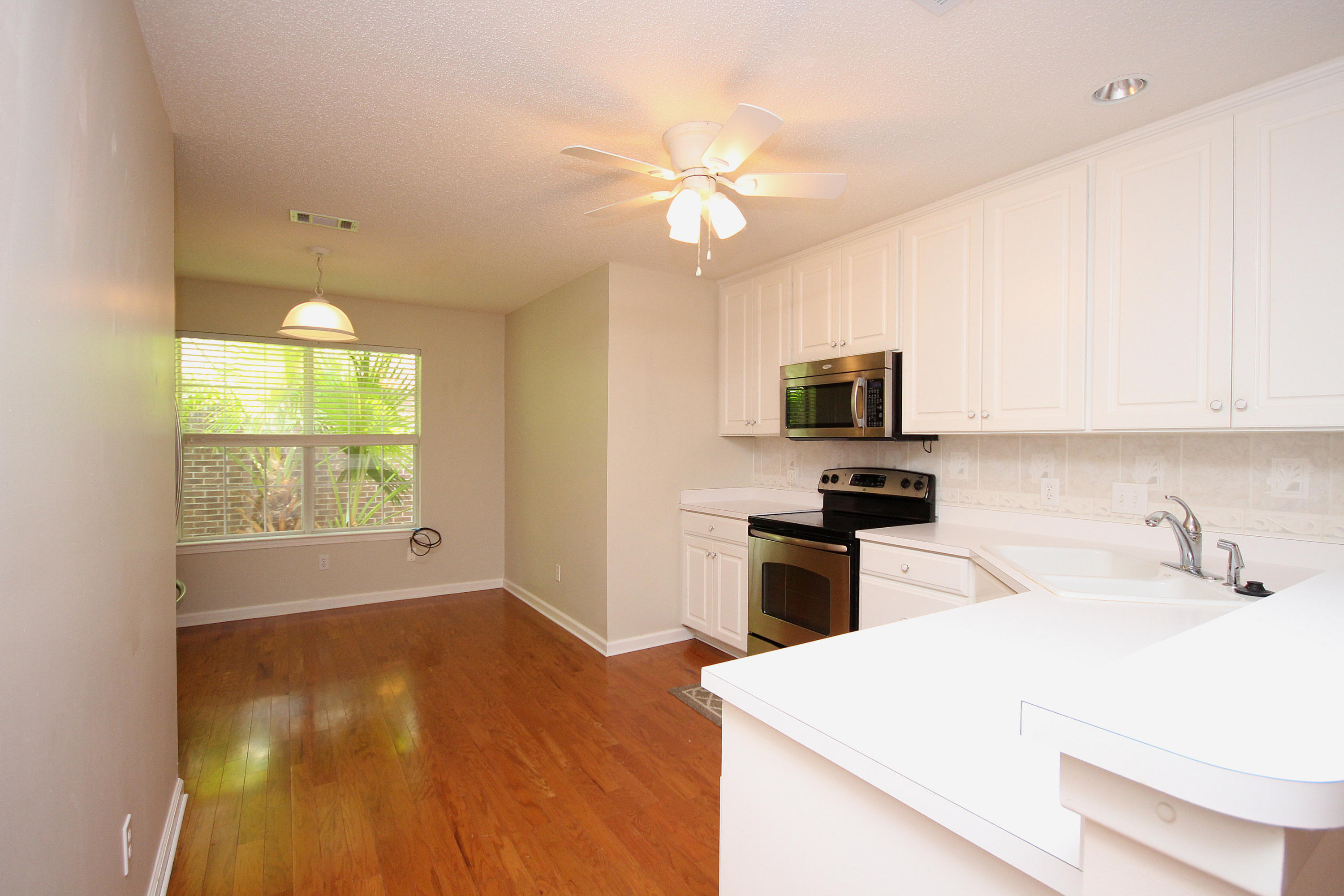 FAIRWAY LAKES PH 2 - Residential